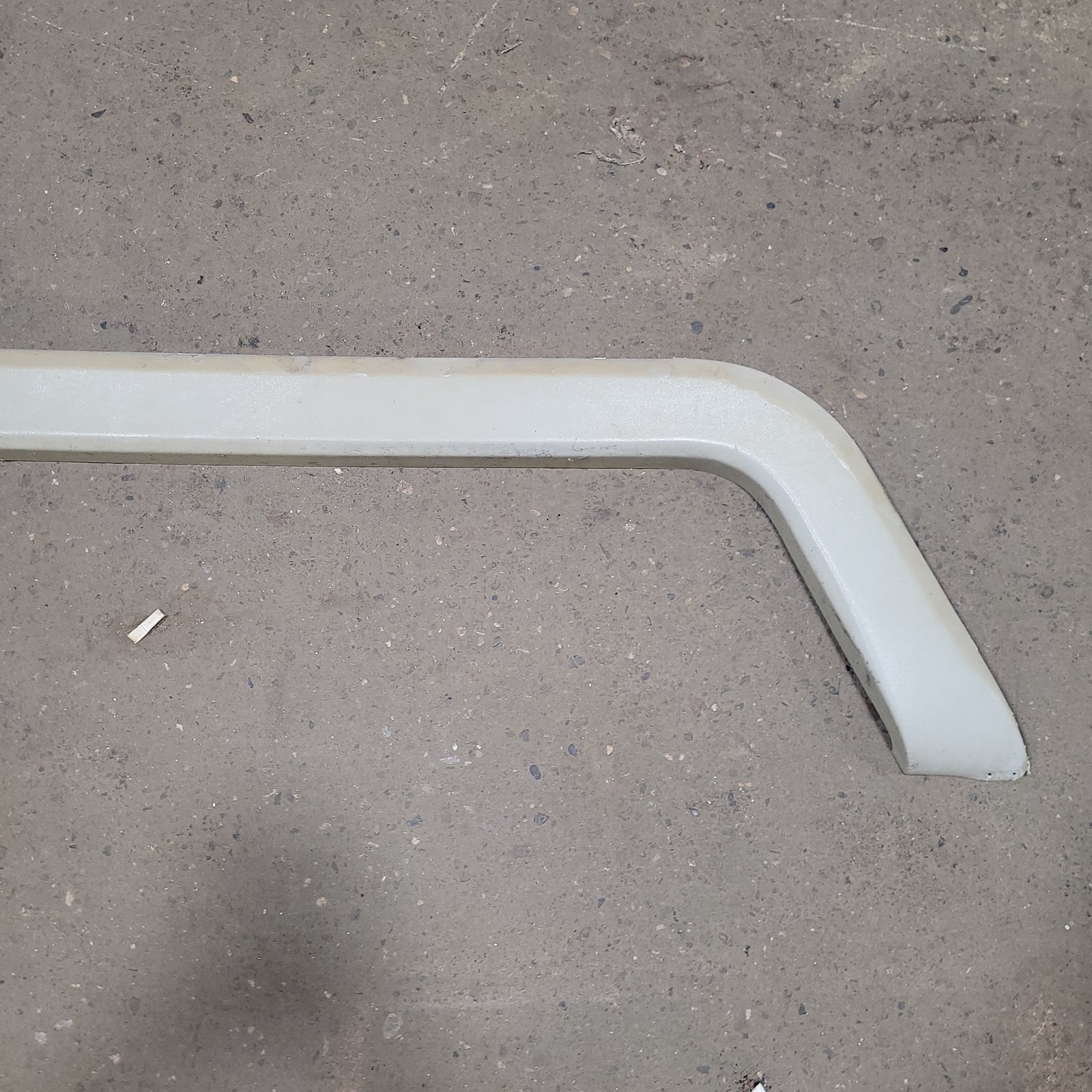 Used Trail-Lite Fender Skirt 47 1/2