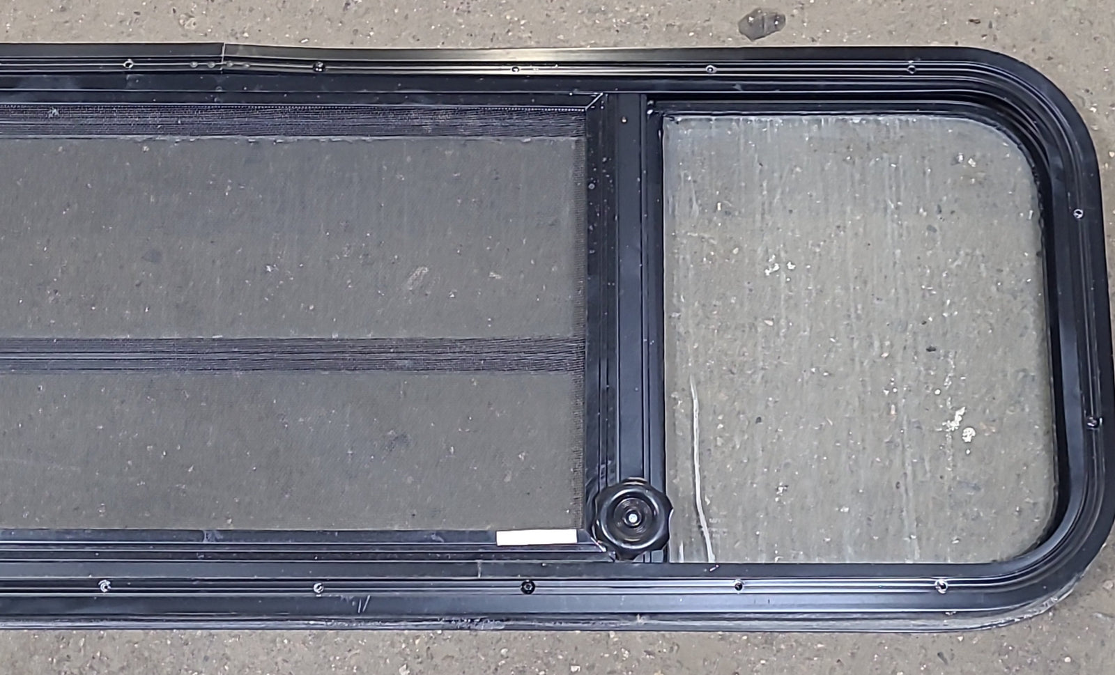 Black Radius Opening Window : 47 1/2