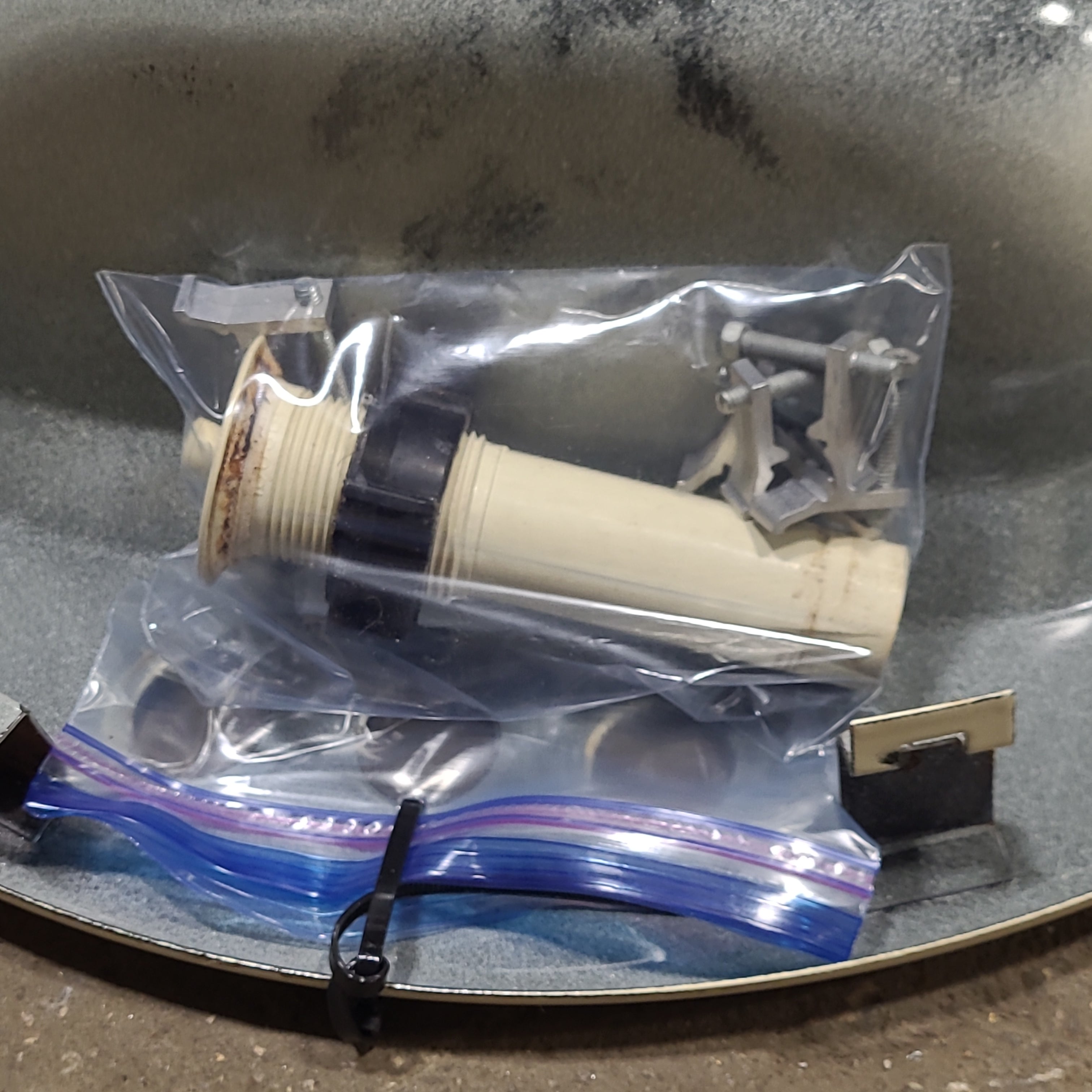 Used Bone Bathroom Sink 20 1/4" X 17 1/4" X 6 1/4" D - Young Farts RV Parts