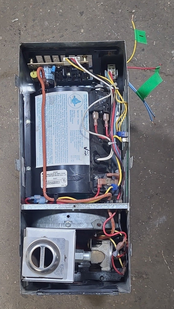 Buy 25000 BTU USED 8525 II HYDROFLAME RV Propane Furnace Online - Young  Farts RV Parts