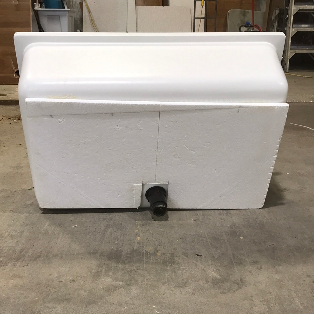 Used RV Bath Tub 36” x 24” Centre Drain - Young Farts RV Parts