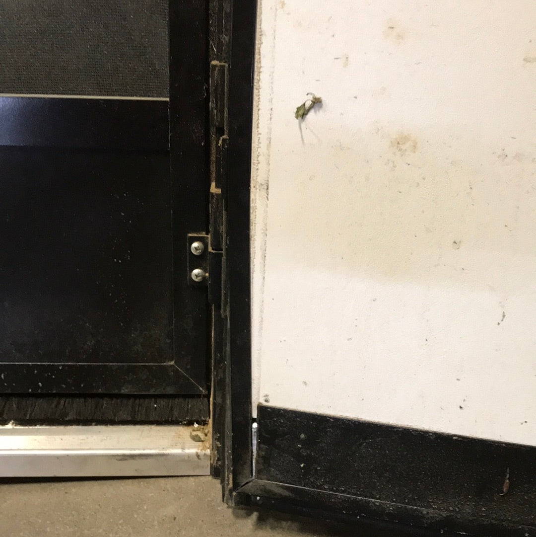 Used Rv Radius Entry Door 24 3/4