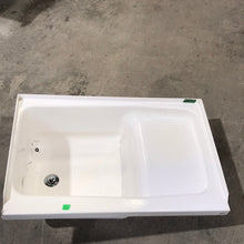 Load image into Gallery viewer, Used RV Bath Tub 36” x 24” RHD Step Tub - Young Farts RV Parts