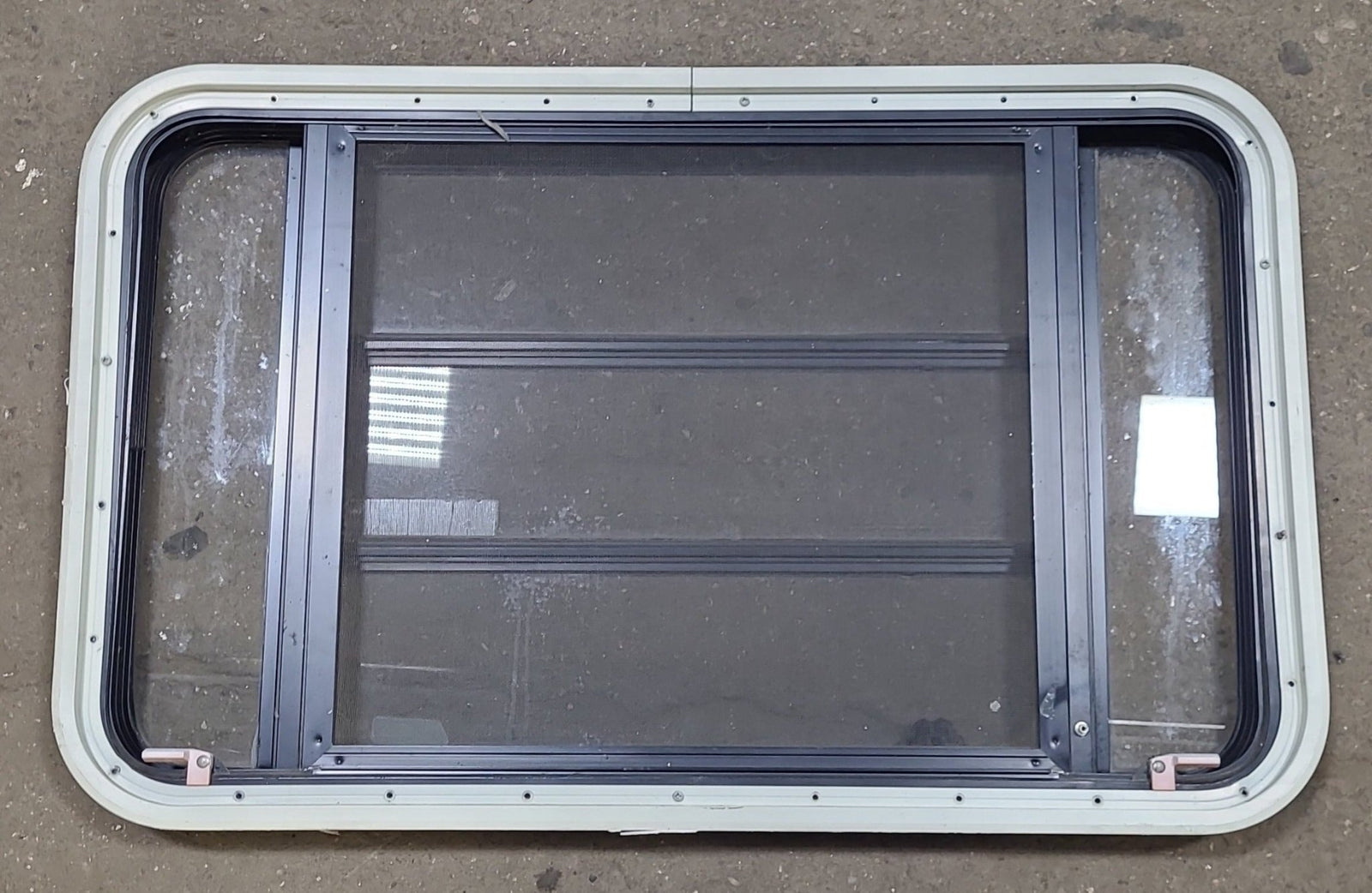 Black Radius Emergency Opening Window : 35