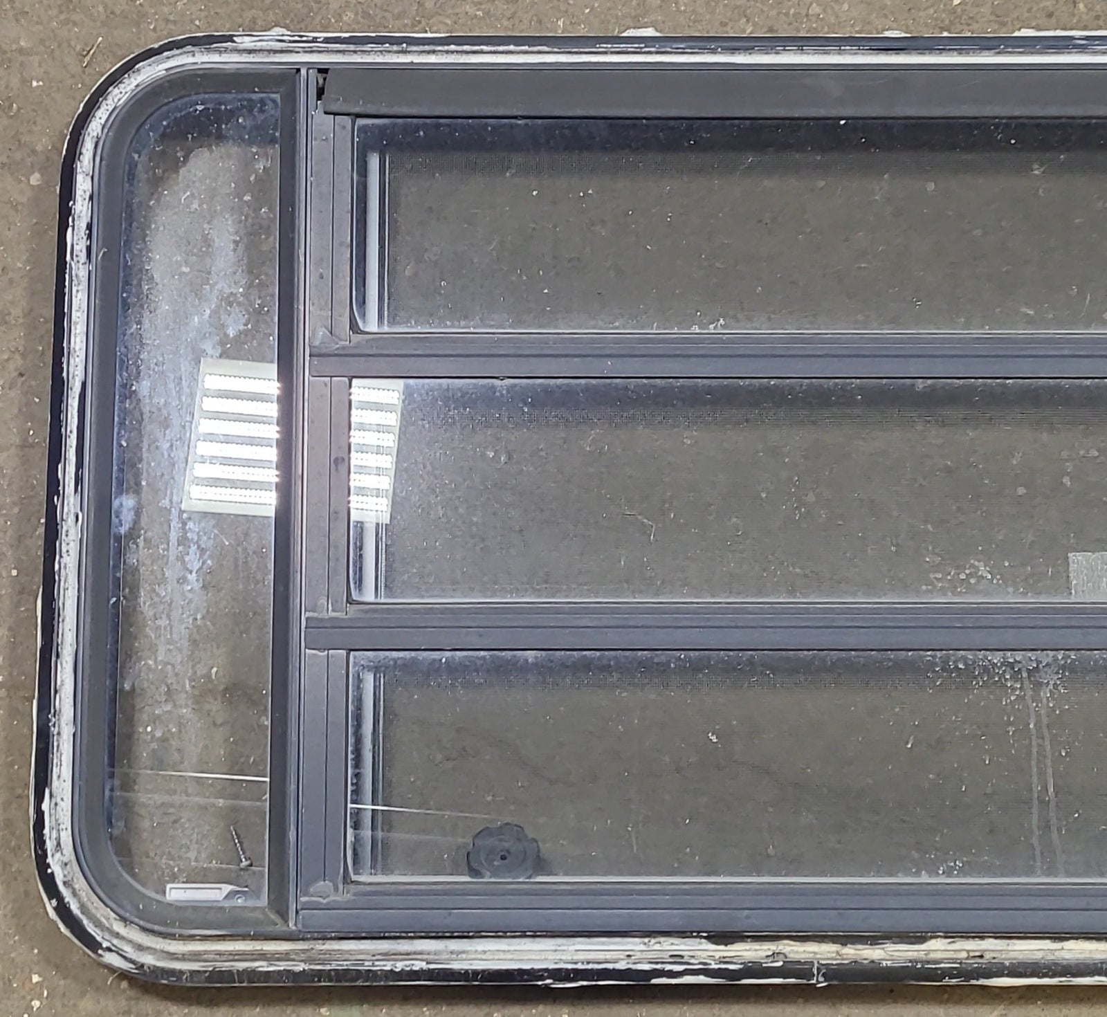 Black Radius Emergency Opening Window : 35