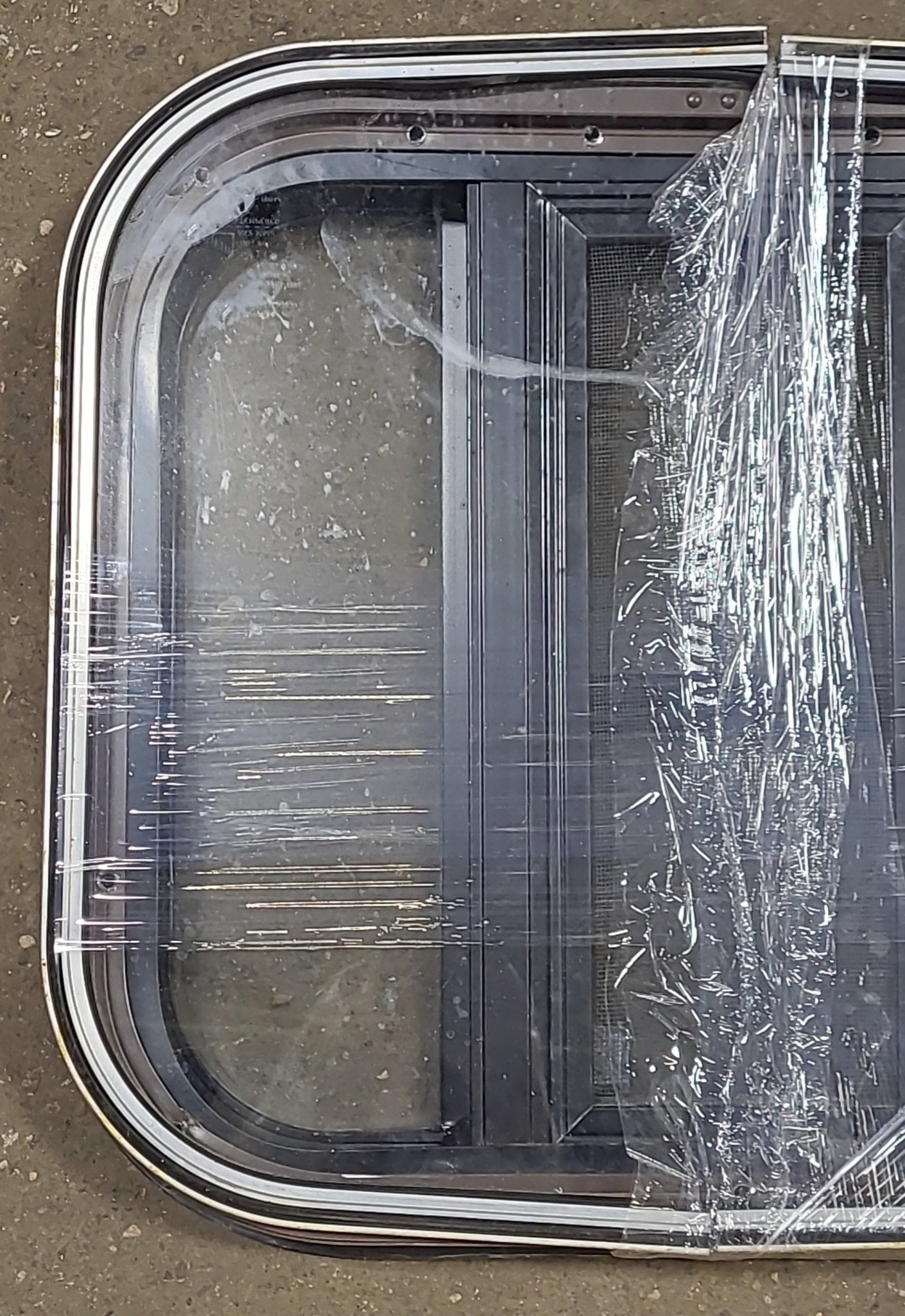 Black Radius Opening Window : 17 1/2