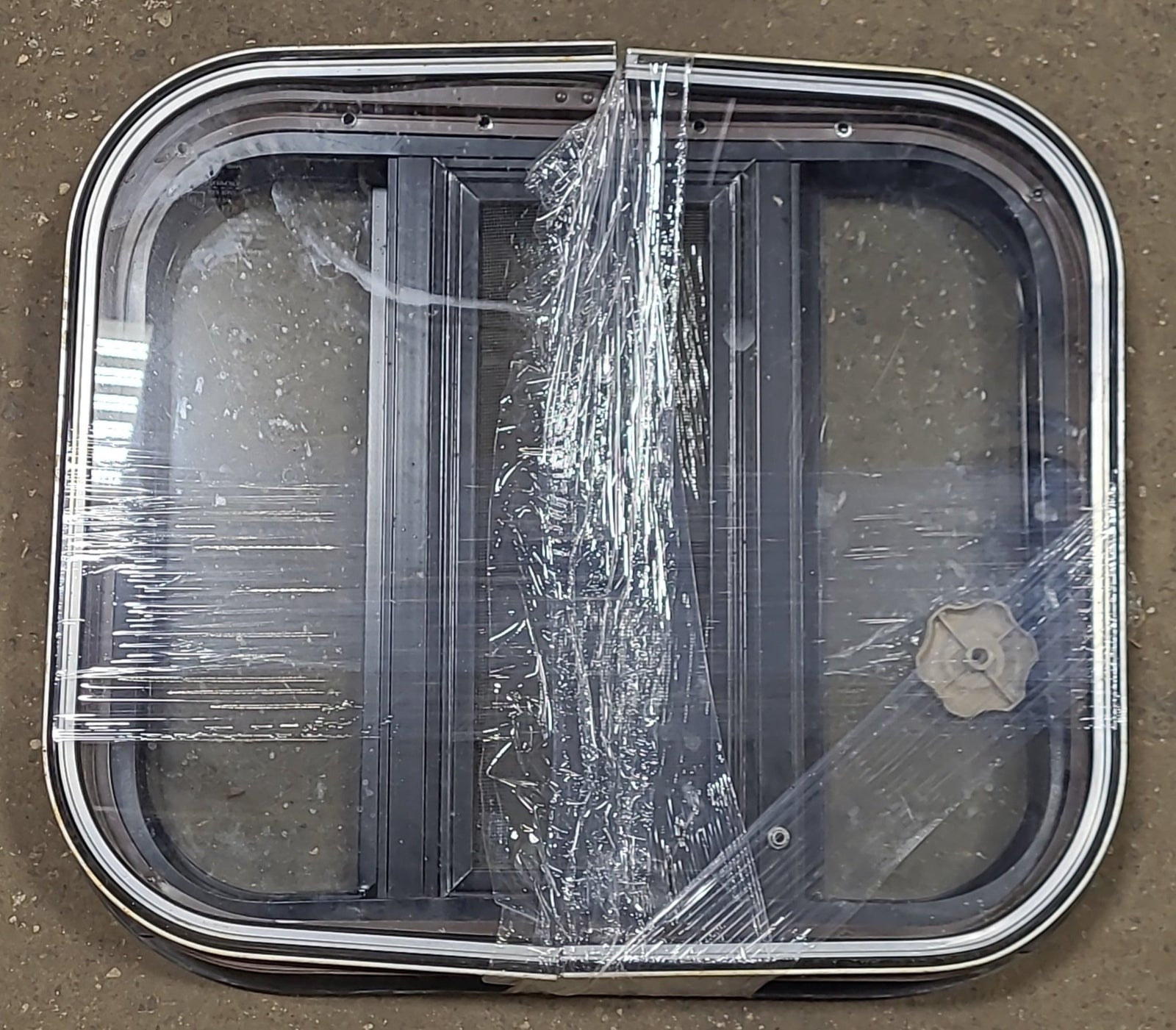 Black Radius Opening Window : 17 1/2