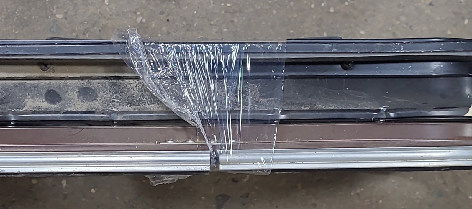 Black Radius Opening Window : 17 1/2