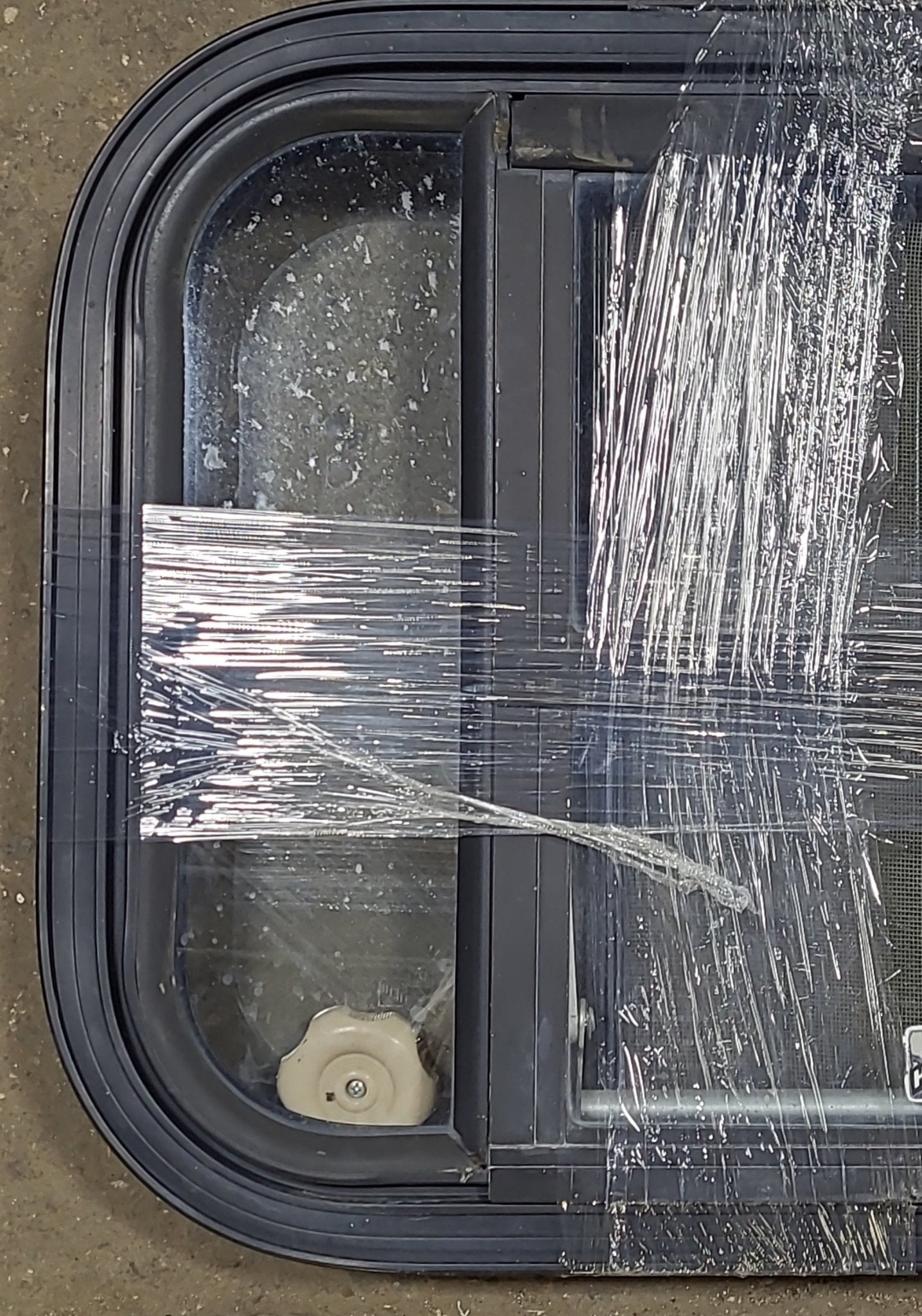 Black Radius Opening Window : 17 1/2