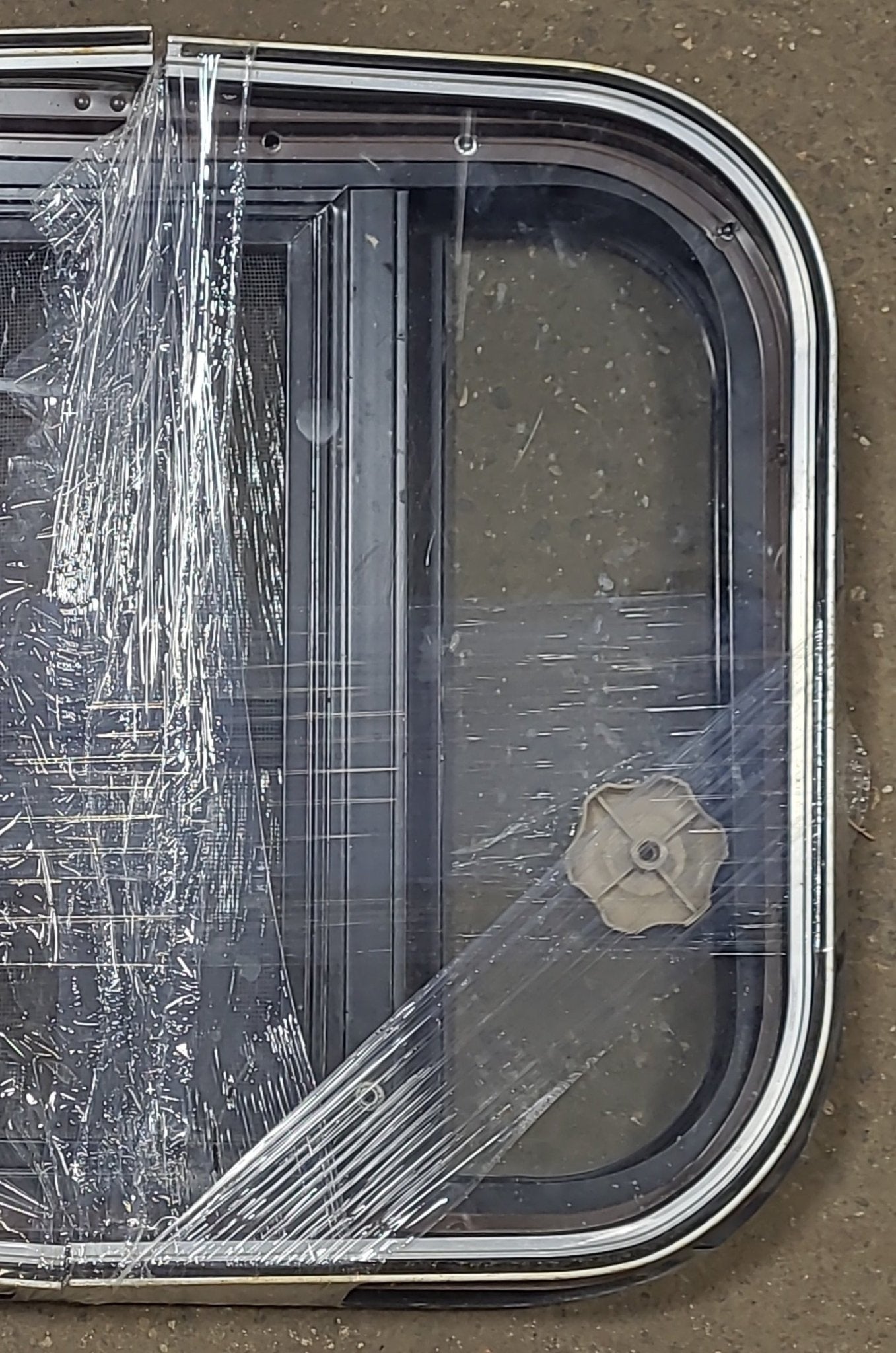 Black Radius Opening Window : 17 1/2