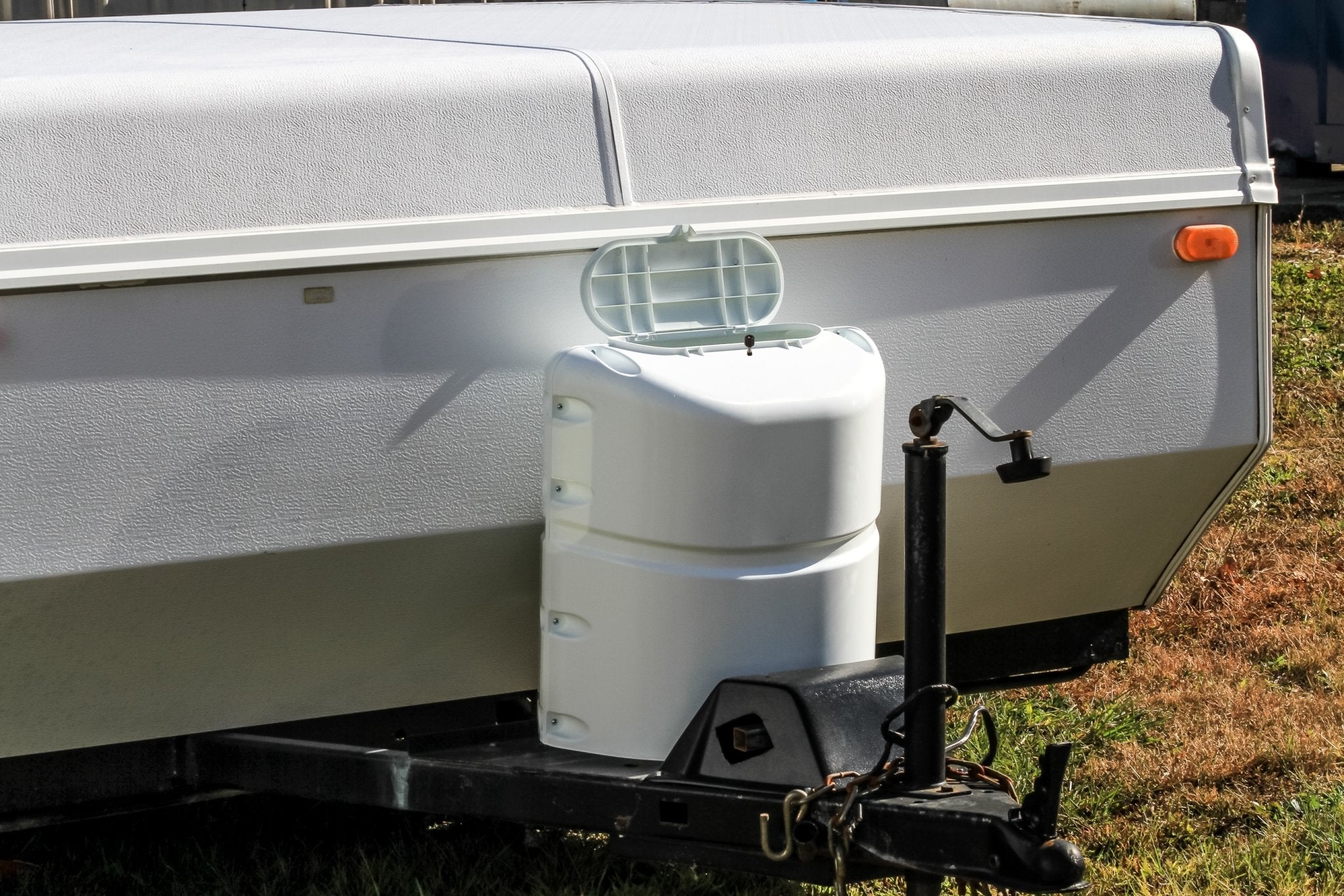 Camco 40564 Propane Tank Cover - White - Young Farts RV Parts