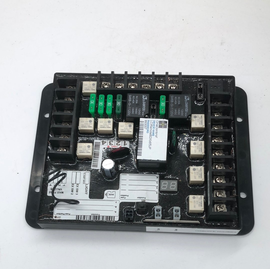 Lippert 20680 LCI BLE MULTIFUNCTION 8-OUTPUT RECEIVER - Young Farts RV Parts