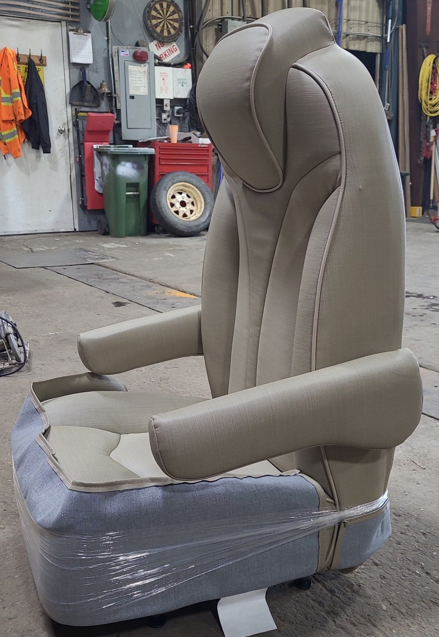 Lippert Components Captain Chair- Passenger - Young Farts RV Parts