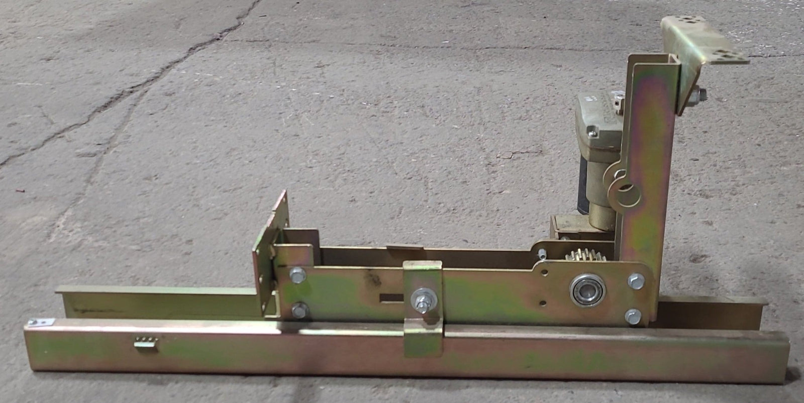M-TEC Single Rail Above Floor Slide-Out Assembly 574-294-1060 - Young Farts RV Parts
