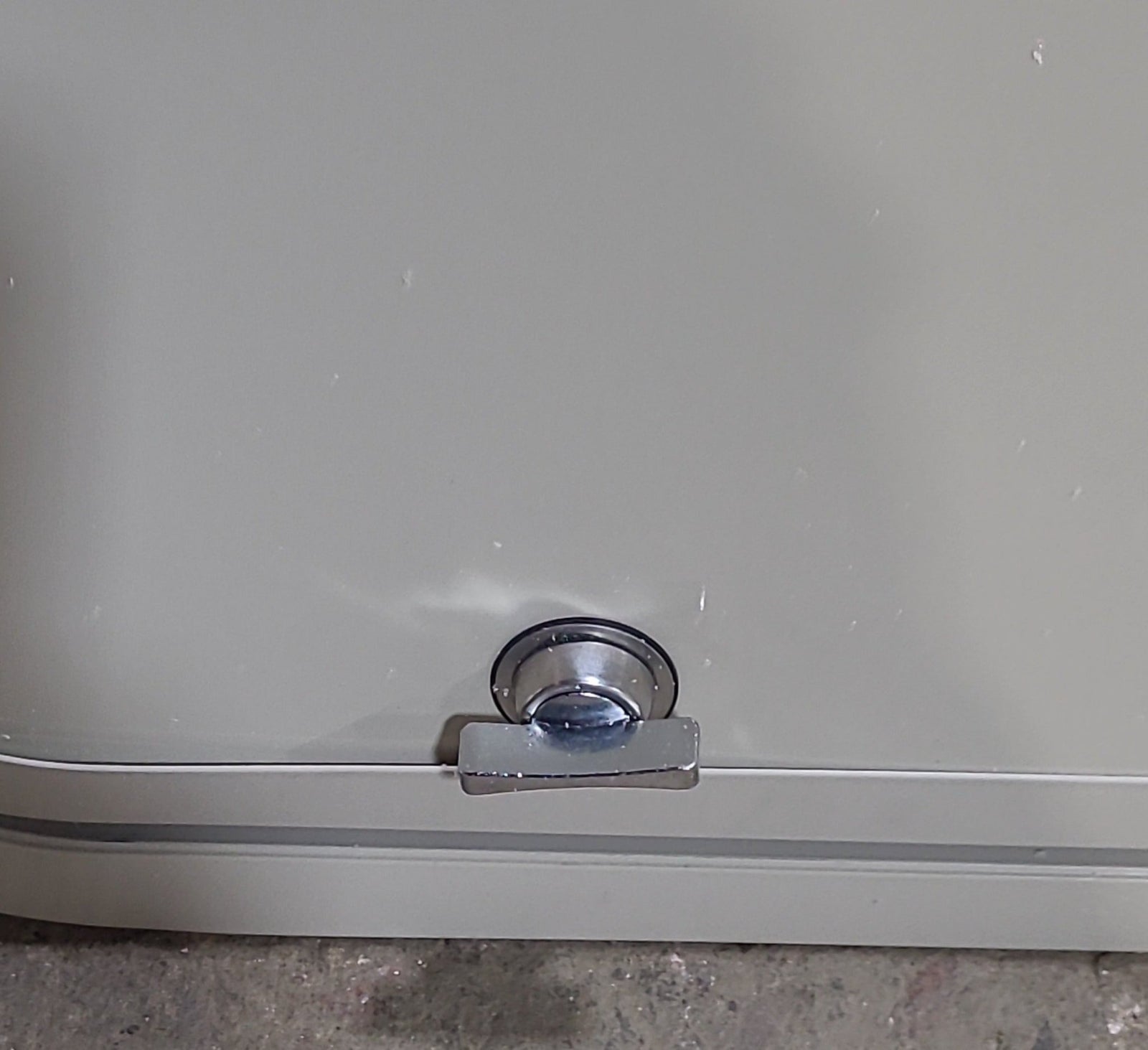 Radius Cornered Cargo Door 72 1/4