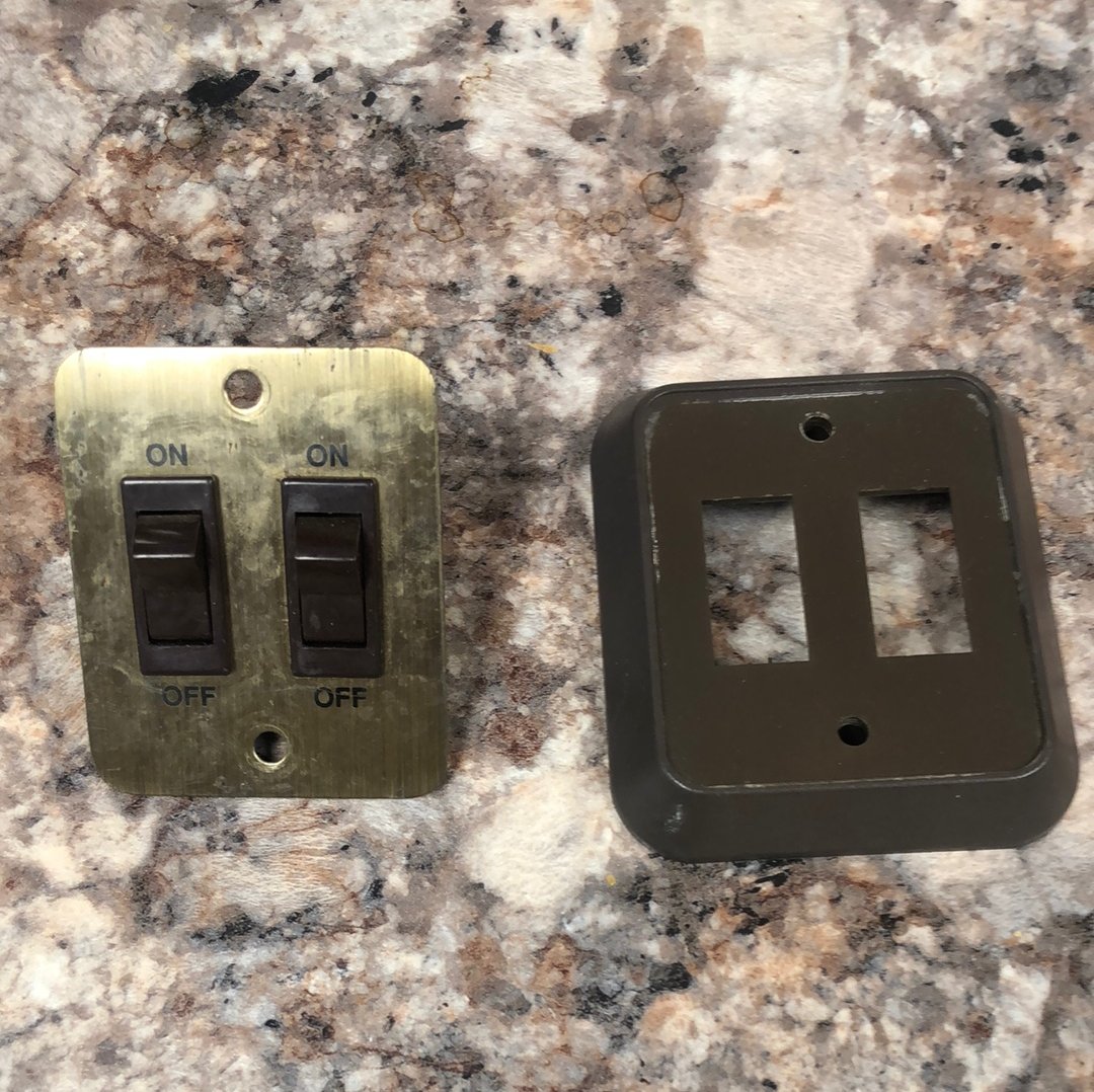 Used 12v RV Double Light Switch - Young Farts RV Parts