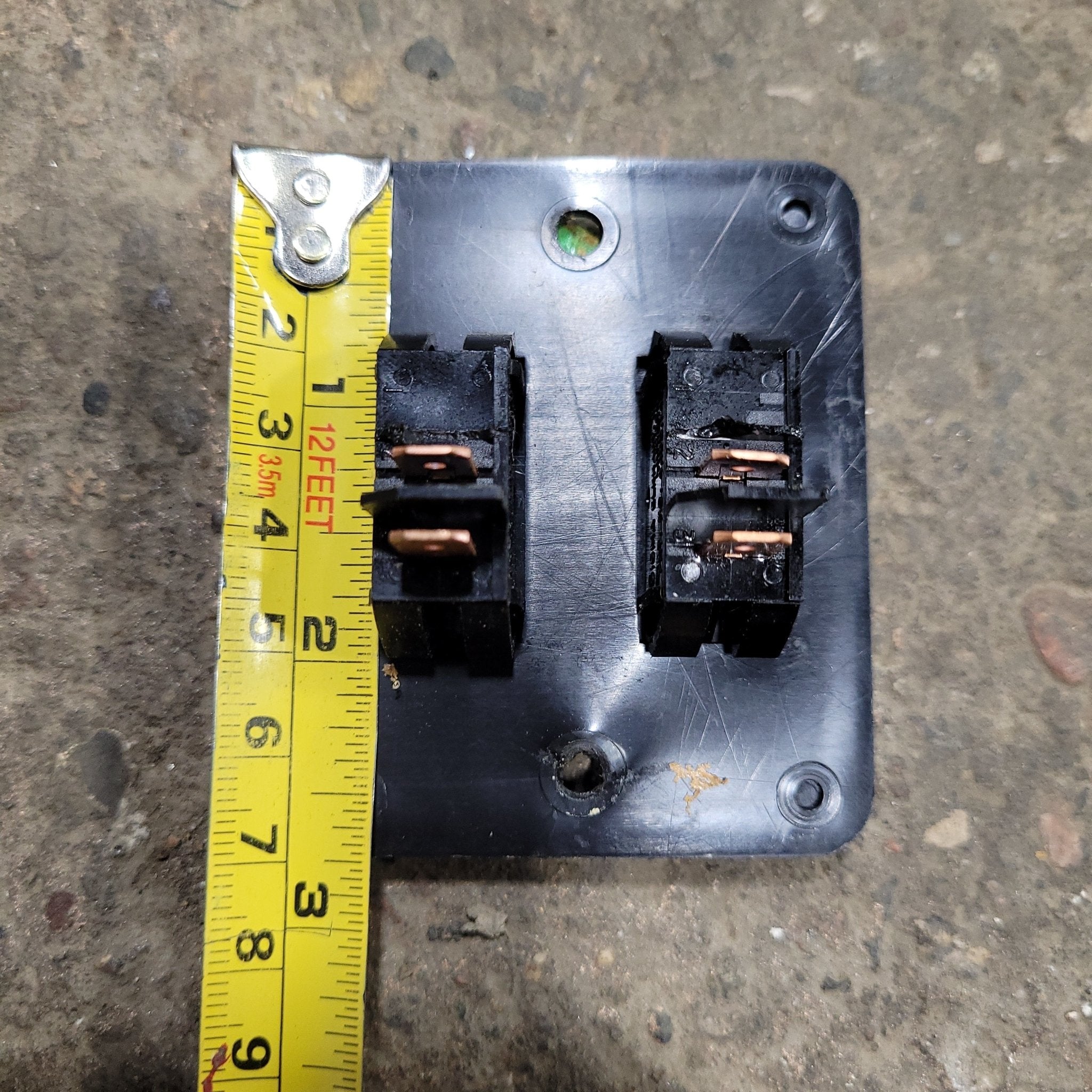 Used 12v RV Double Light Switch - Young Farts RV Parts