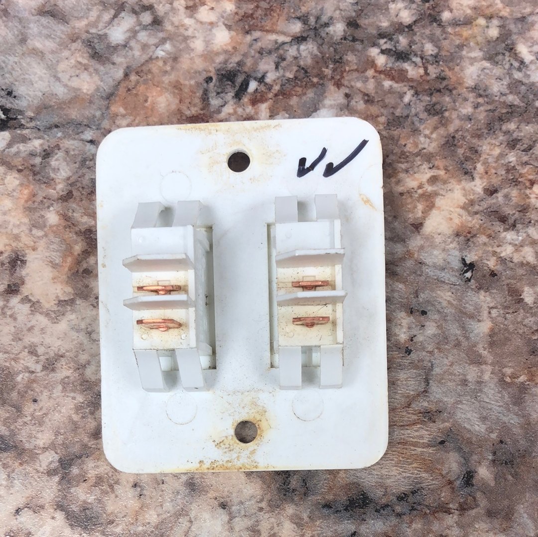 Used 12v RV Double Light Switch - Young Farts RV Parts