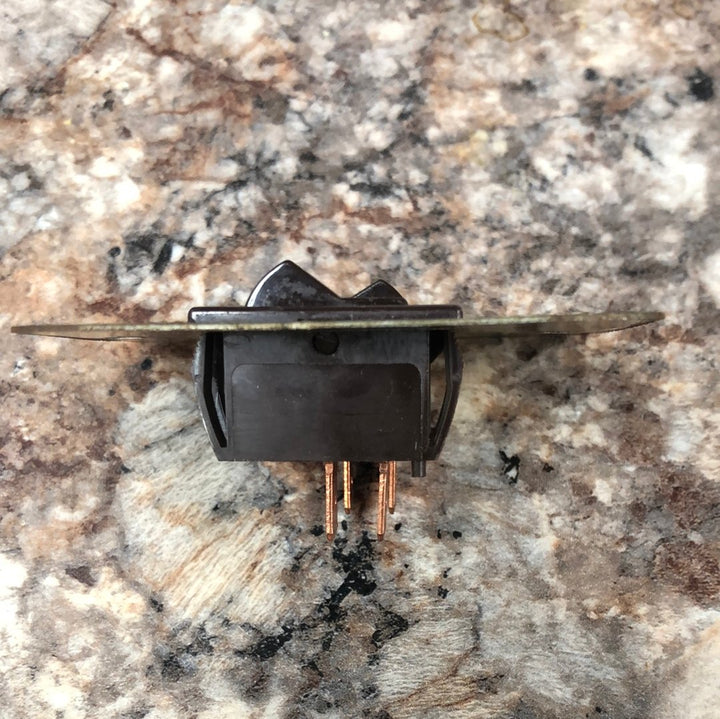 Used 12v RV Double Light Switch - Young Farts RV Parts