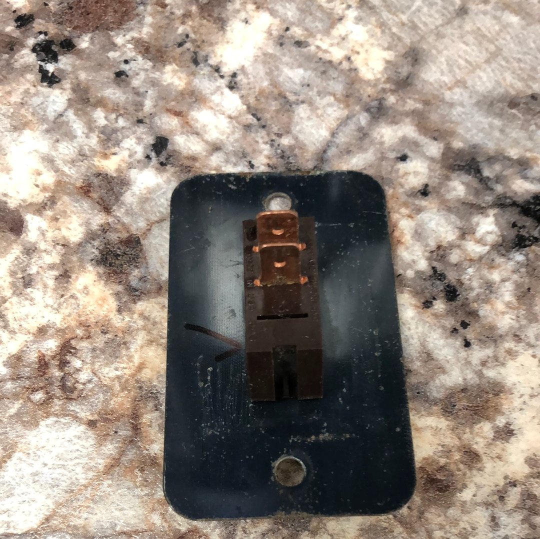 Used 12v RV Single Light Switch - Young Farts RV Parts