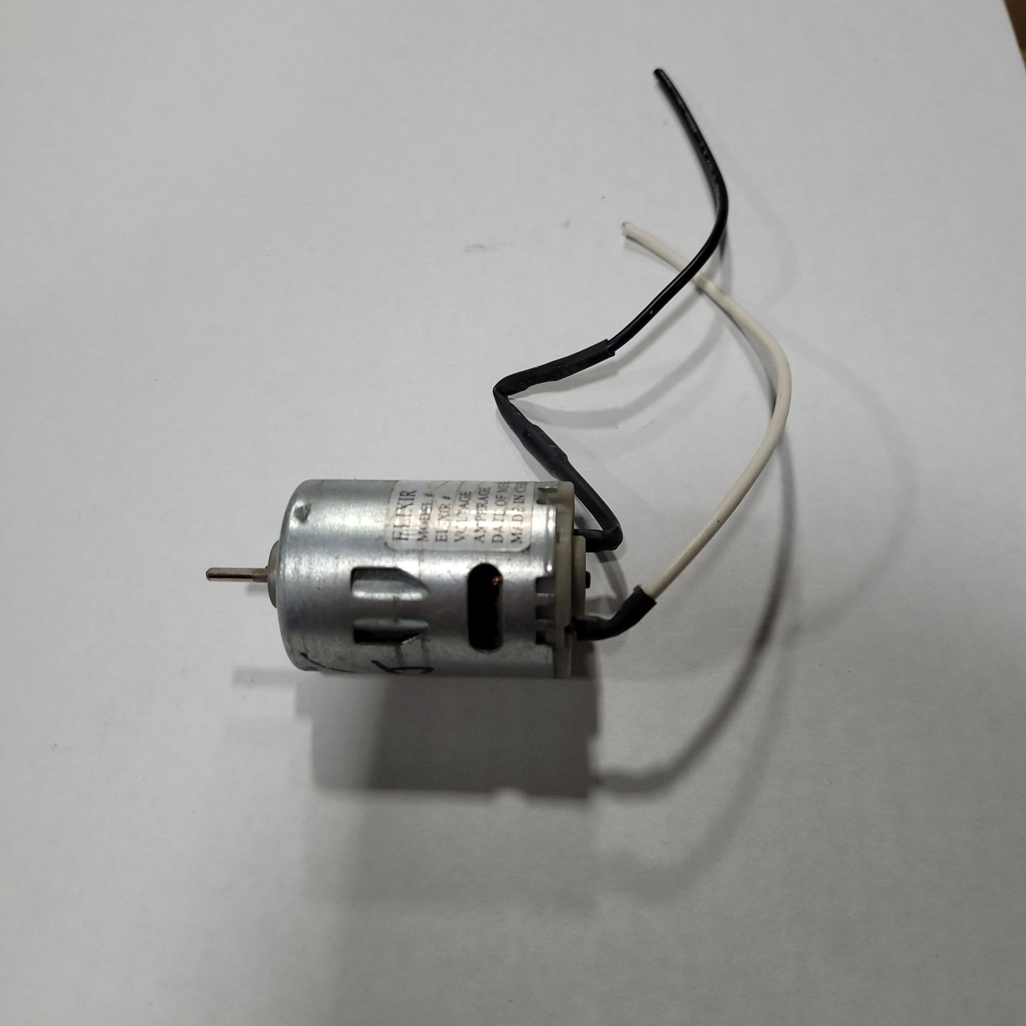 Used 12V Vent Motor ELIXIR J42-356-02 - Young Farts RV Parts