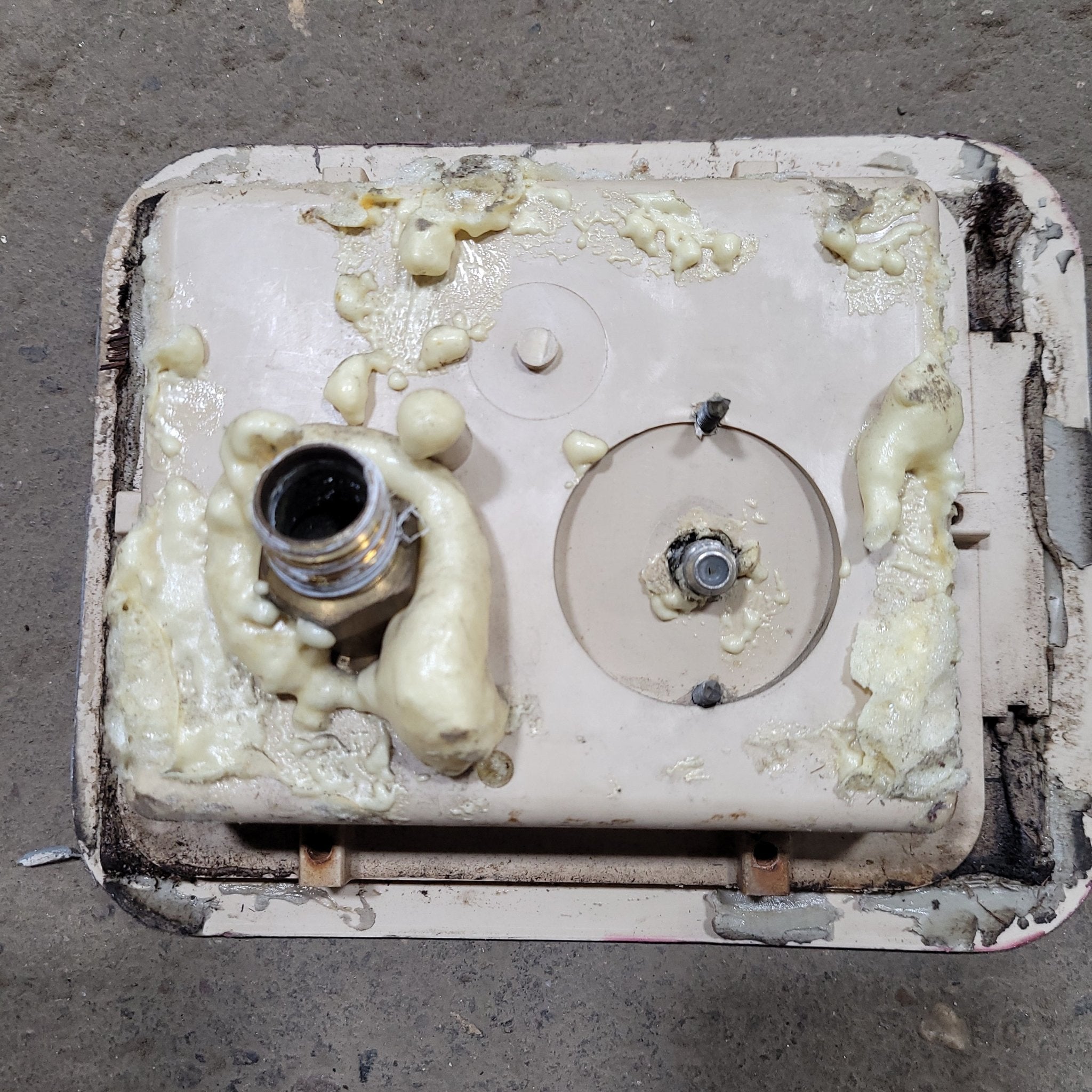 Used 8 5/8" W Motorhome City Water/ Park Cable Inlet- RETRO/ VINTAGE - Young Farts RV Parts