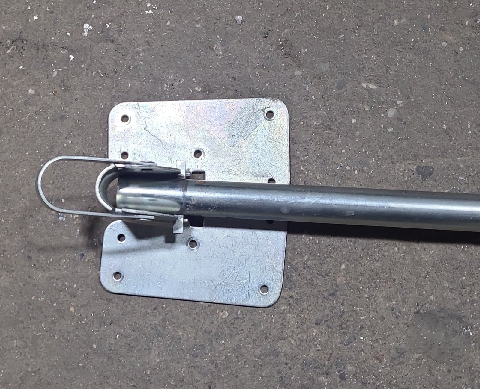 Used Adjustable table leg 27 1/2