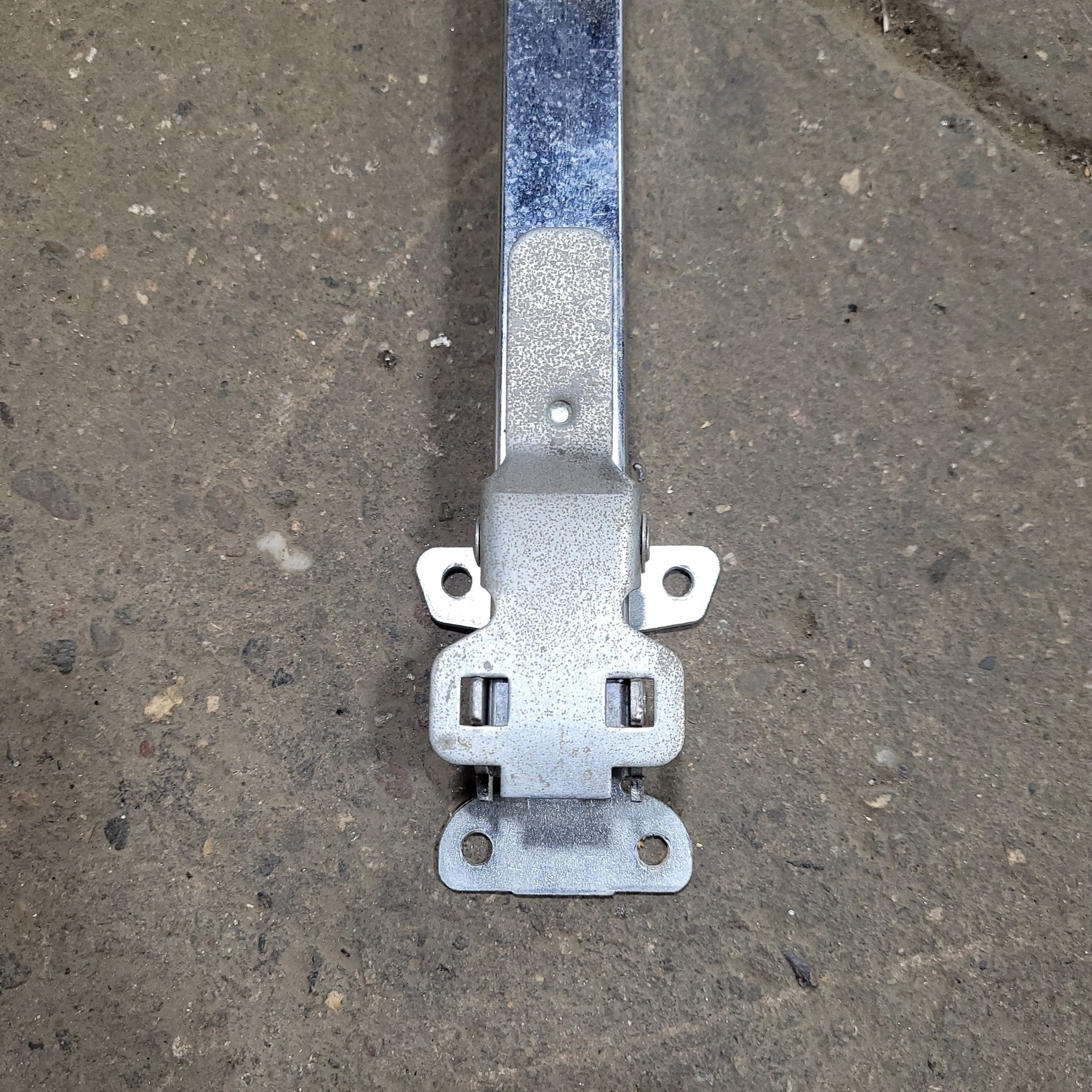 Used Adjustable table leg 27 1/2" - Young Farts RV Parts