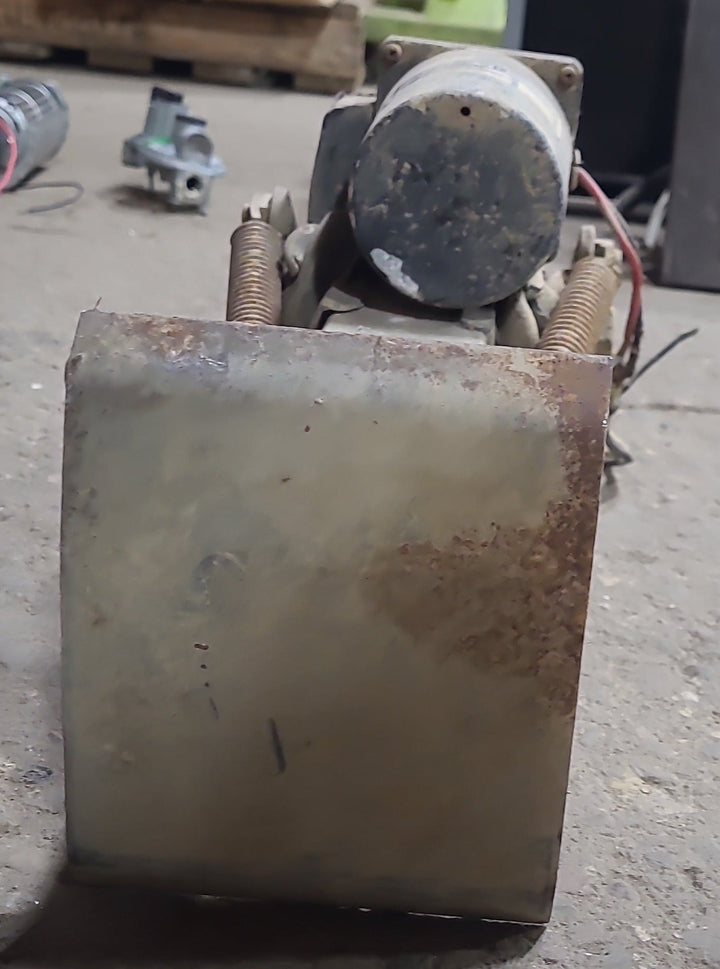 Used A&E Hydraulic levelling Jack Leg - MARK V - Young Farts RV Parts