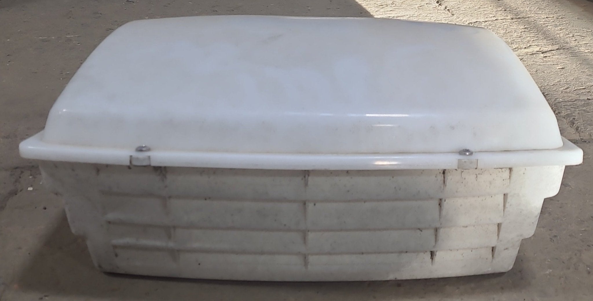 Used Aero-Flo Air Vent Cover - Young Farts RV Parts