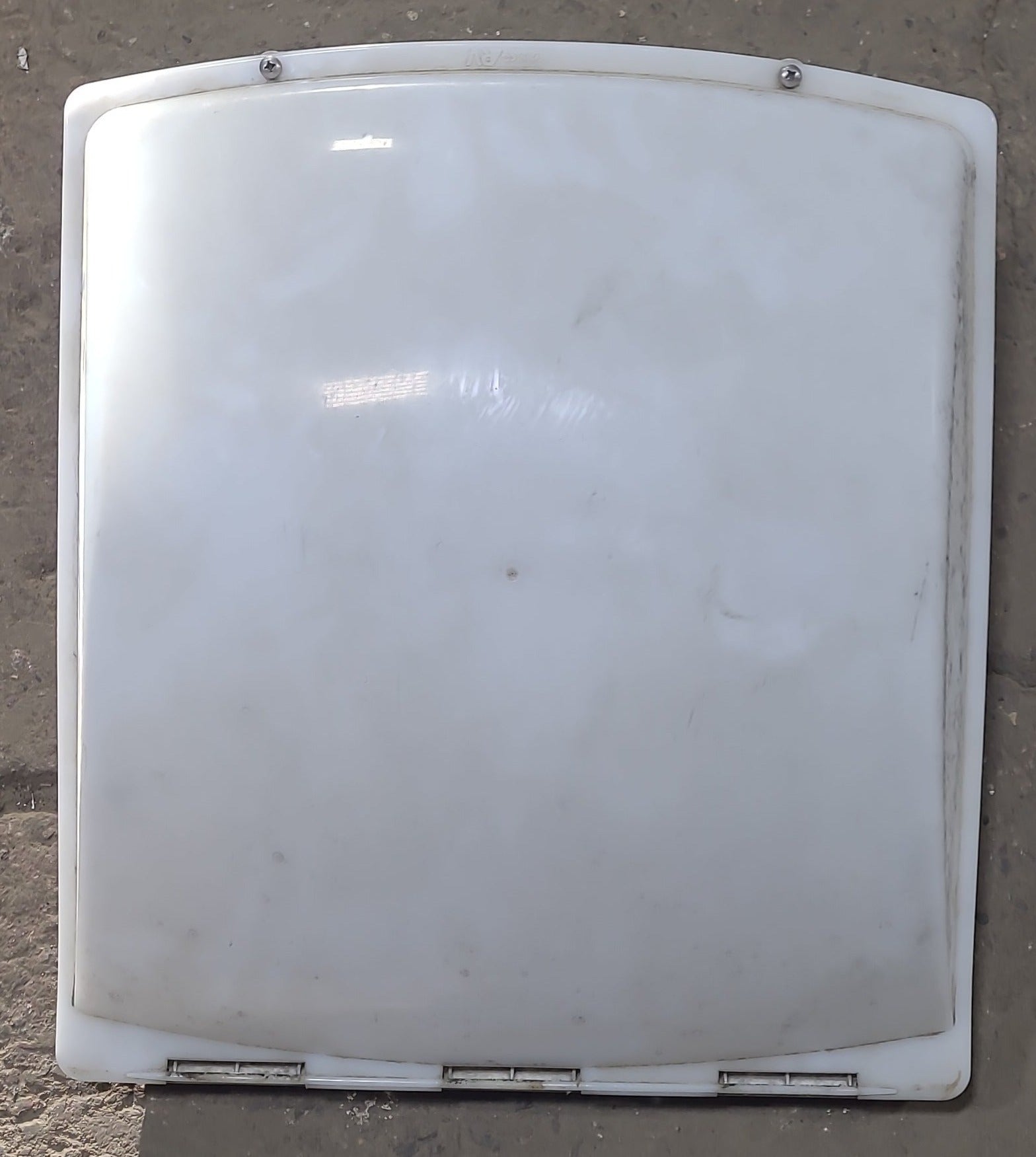 Used Aero-Flo Air Vent Cover - Young Farts RV Parts