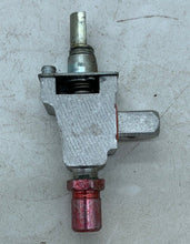 Load image into Gallery viewer, Used Atwood Wedgewood Burner Valve 9000 BTU 52123|9511E - Young Farts RV Parts
