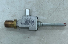 Load image into Gallery viewer, Used Atwood Wedgewood Middle Burner Valve 9000 BTU 57244|57103 - Young Farts RV Parts