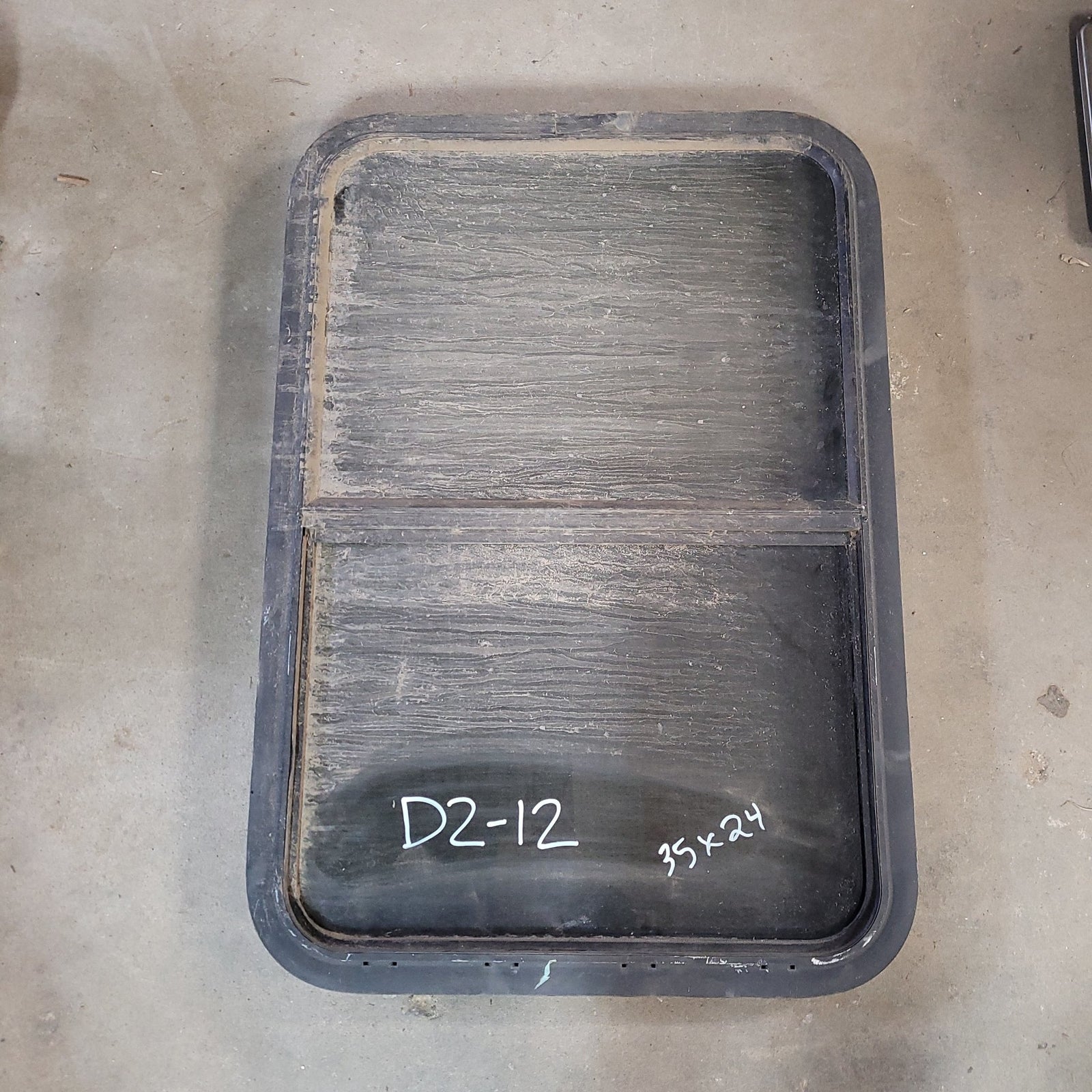 Used Black Radius Opening Window : 35 X 24 X 2