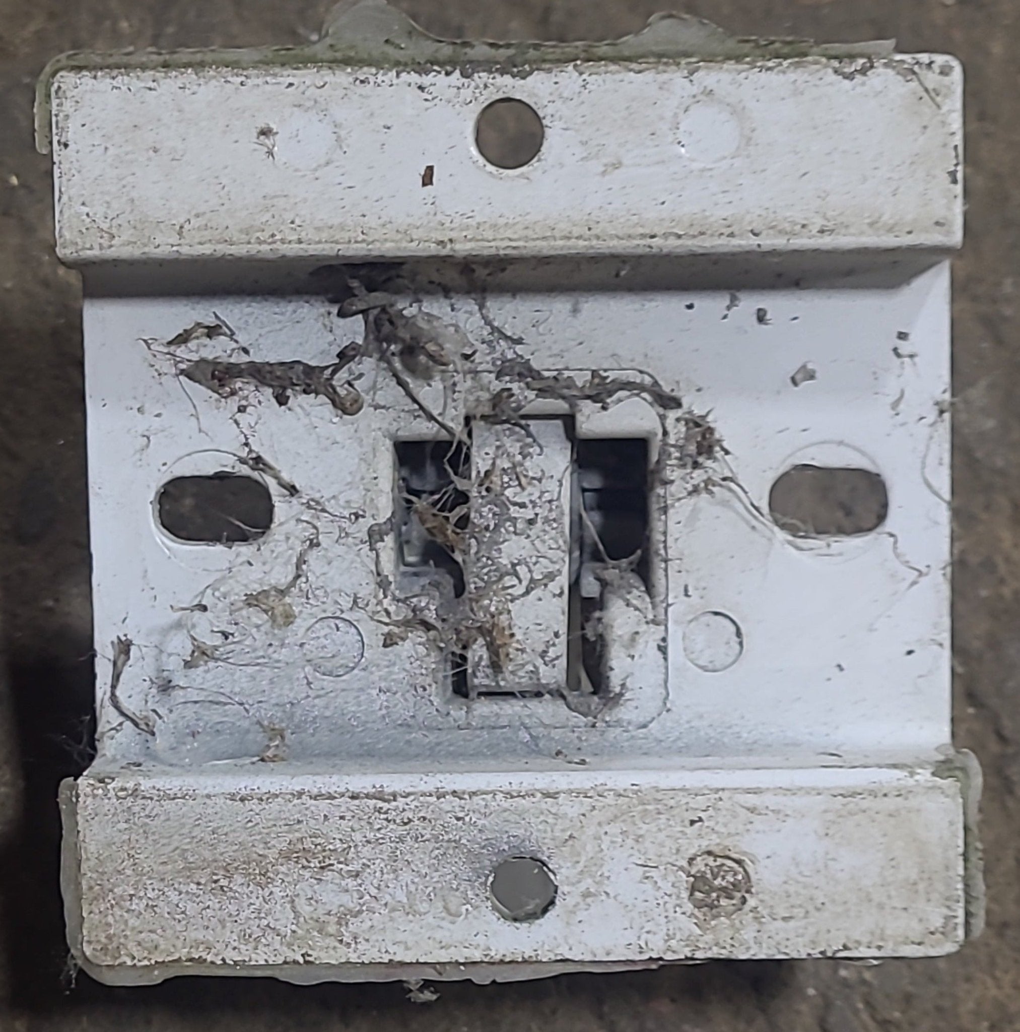 Used Carefree Bottom Bracket 901019W - Young Farts RV Parts