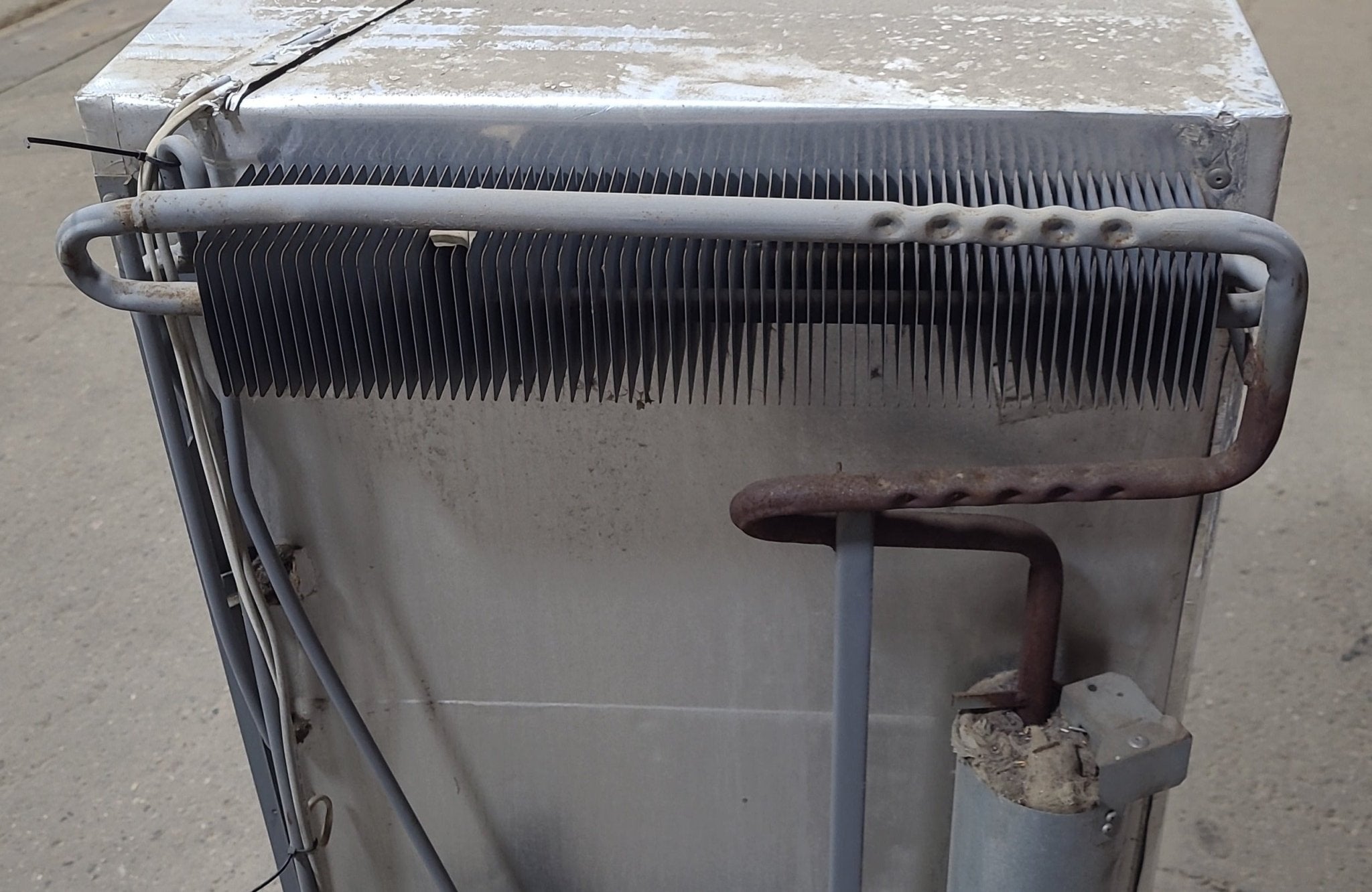 Used Complete Dometic RM2820 Fridge 2-Way - Young Farts RV Parts