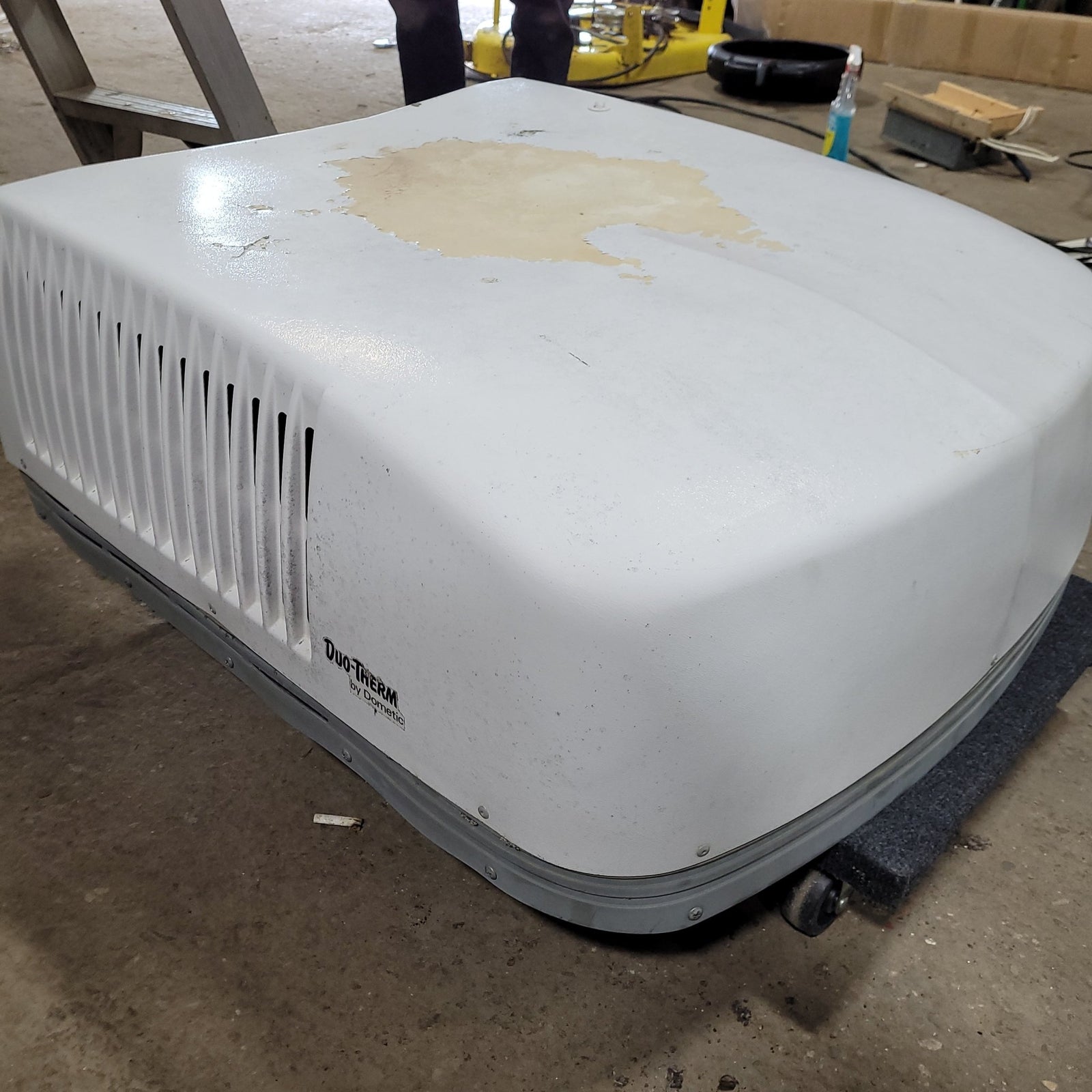 Used Complete Duo-Therm Air conditioner Head Unit 57915.622 | 13500BTU Cool Only - Young Farts RV Parts