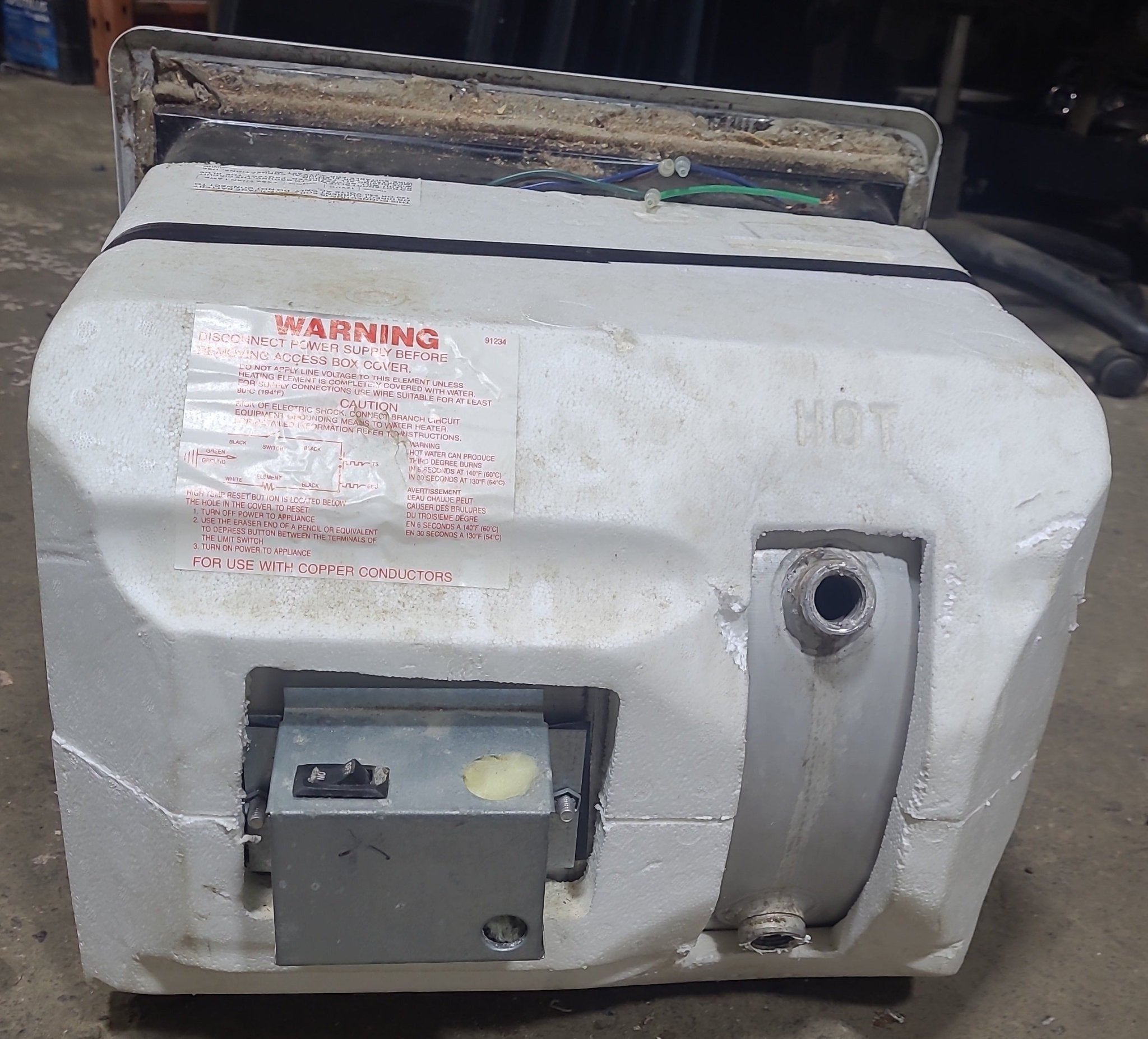 Atwood Atwood 6 Gal. Combo Gas/Elec DSI Product ID #: GC6AA10E Parts L –  Young Farts RV Parts