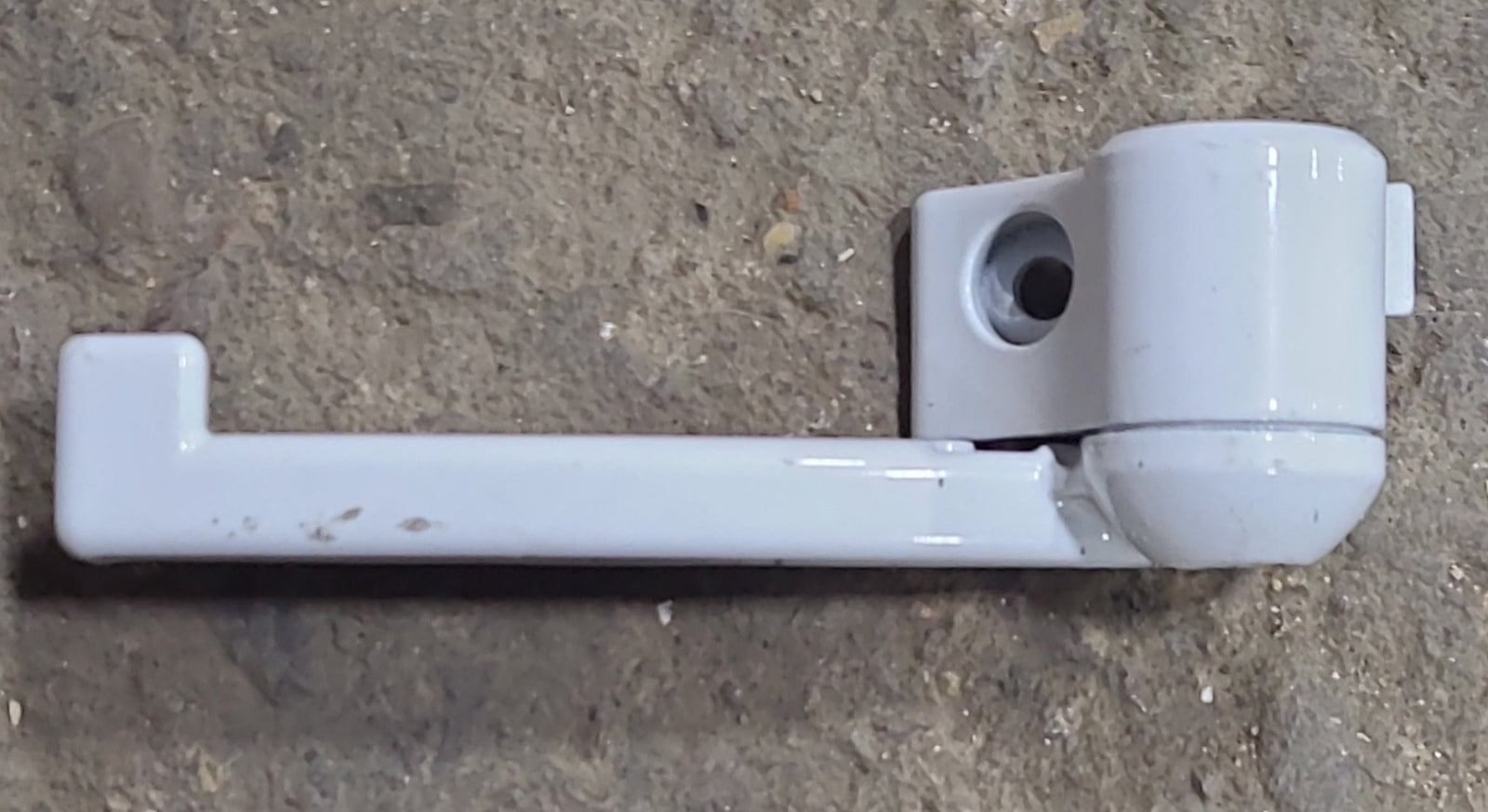 Used Dometic 3312845.005B Lift Handle White - Young Farts RV Parts
