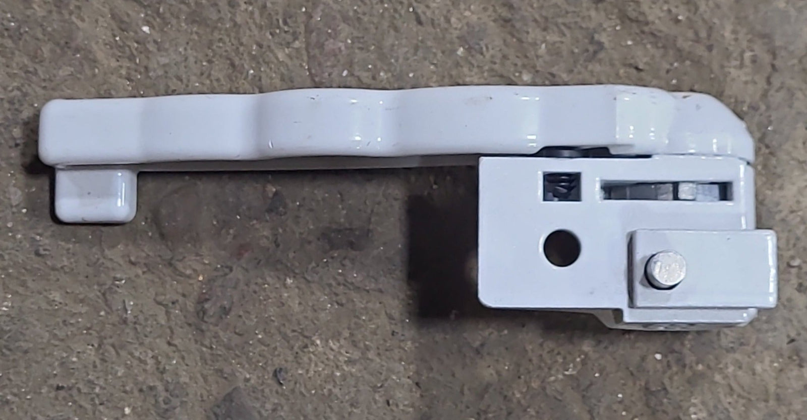 Used Dometic 3312845.005B Lift Handle White - Young Farts RV Parts