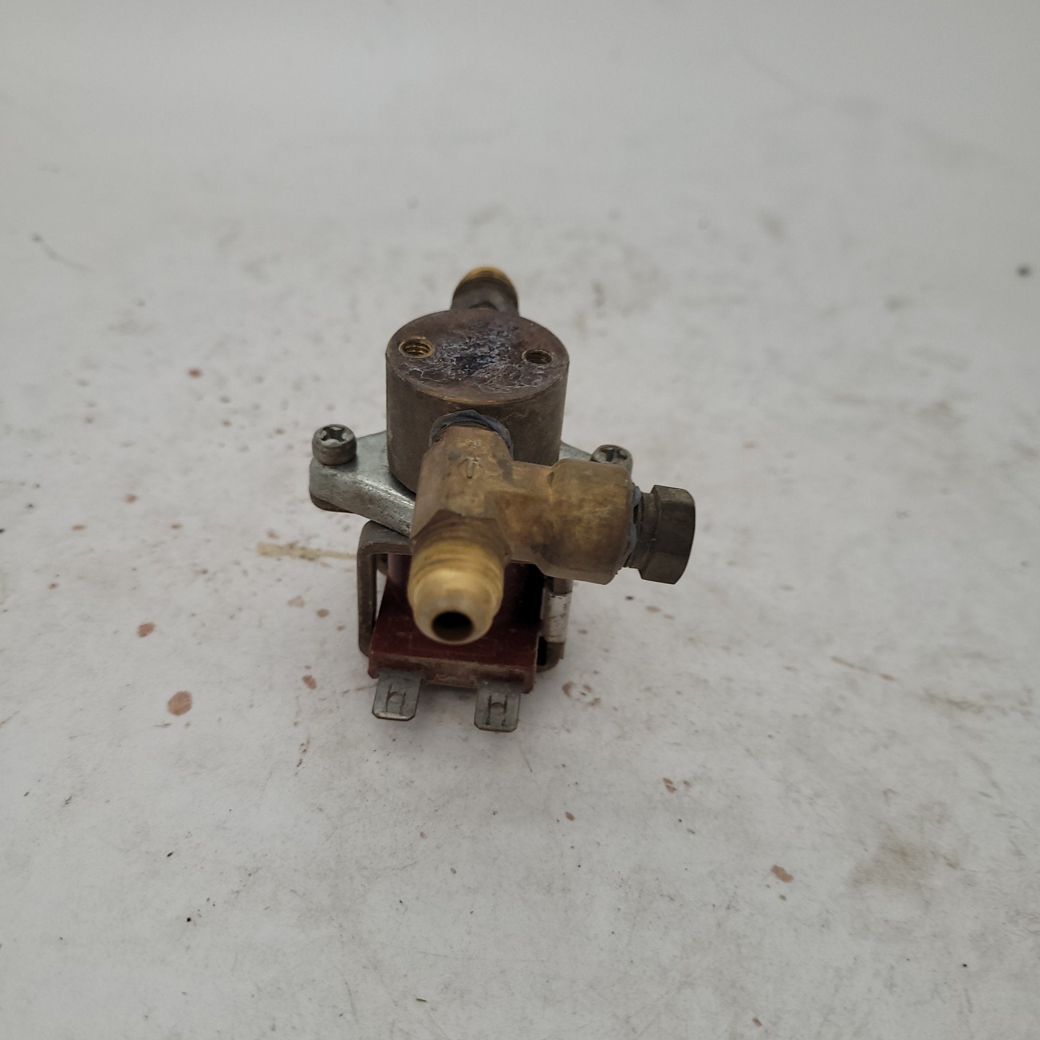 Used Dometic 61551822 Gas Shut off Valve - Young Farts RV Parts