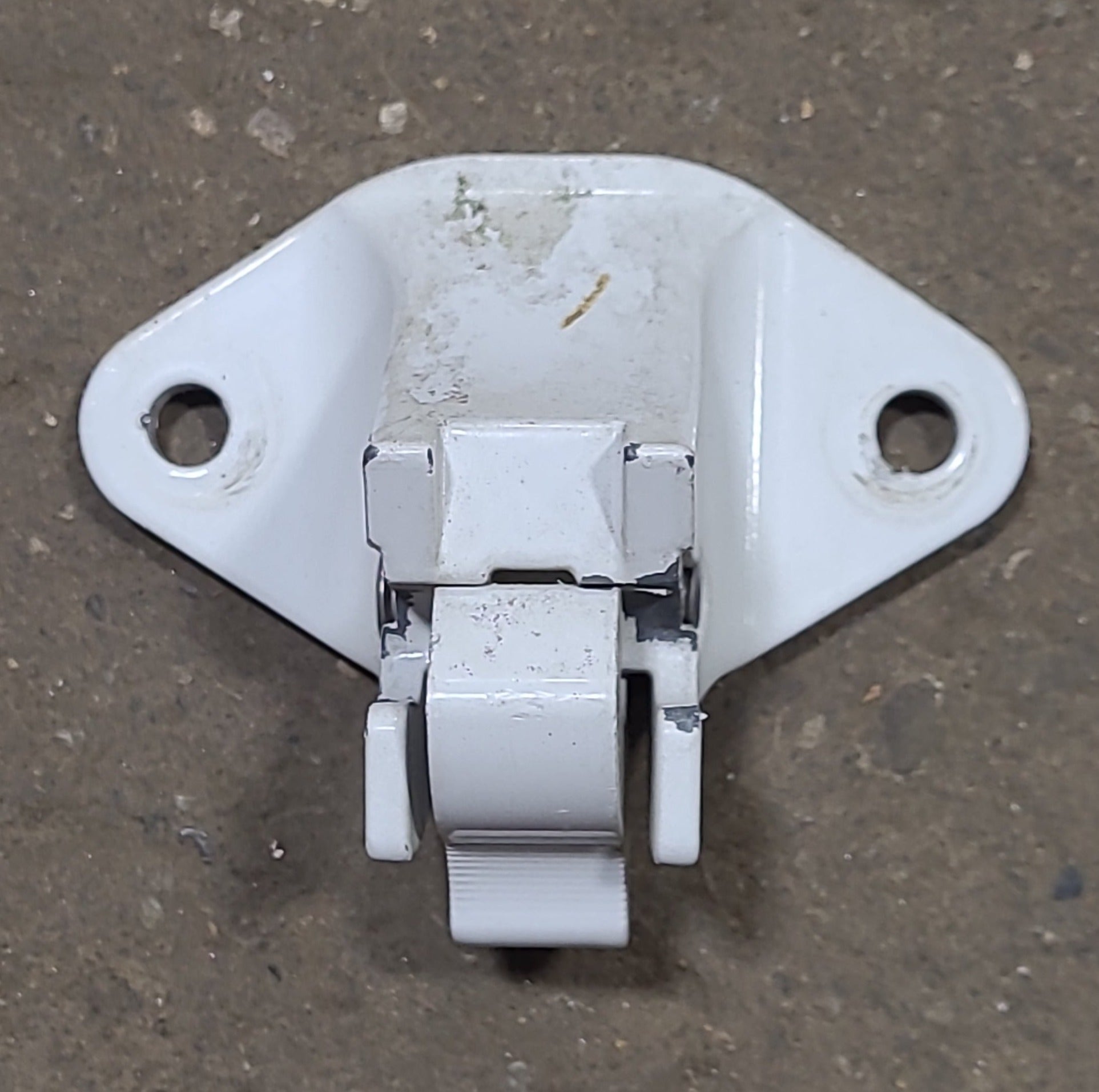 Buy Used Dometic Awning Bottom Mounting Bracket Online - Young