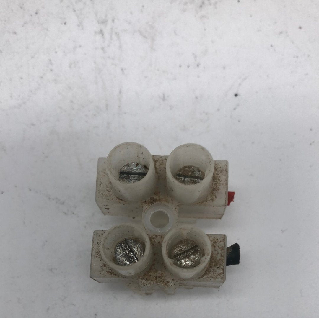 Used Dometic Terminal Block 3858022019 - Young Farts RV Parts