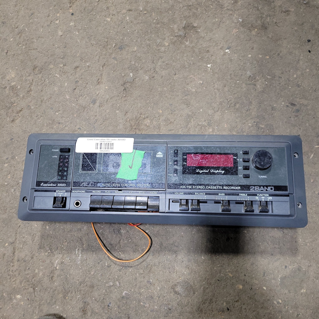 Used Executive RV radio 3050D - Young Farts RV Parts