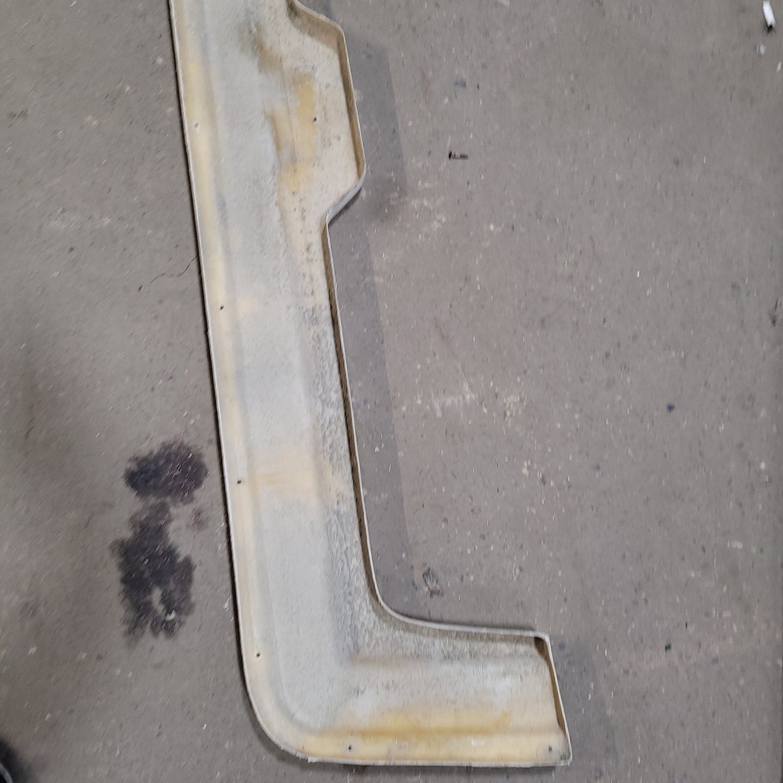 Used Fender Skirt 63