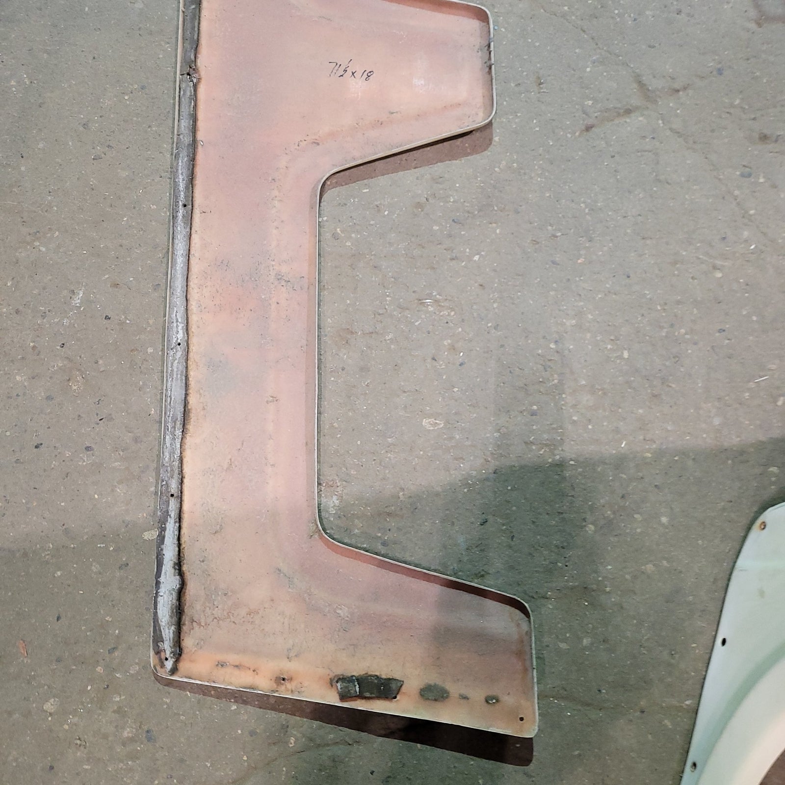 Used Fender Skirt 71