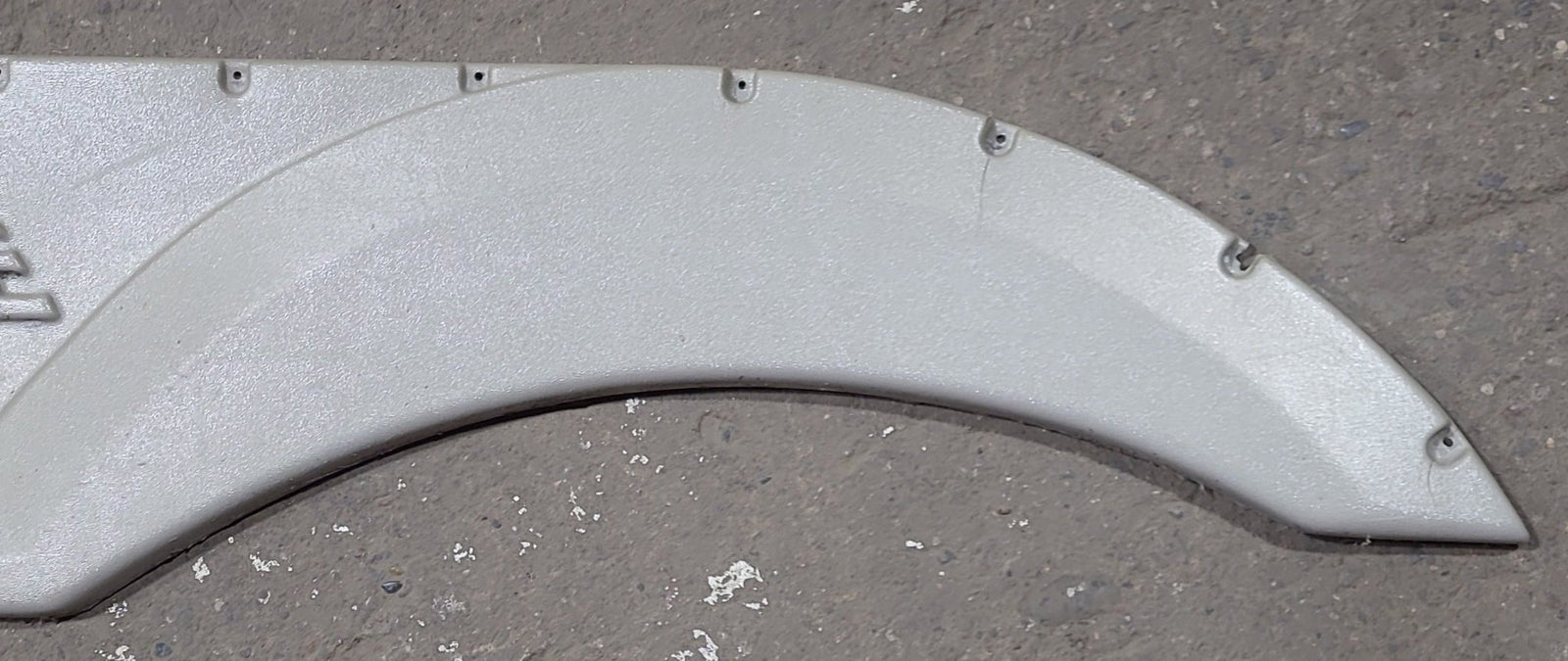 Used Fender Skirt 75 1/8