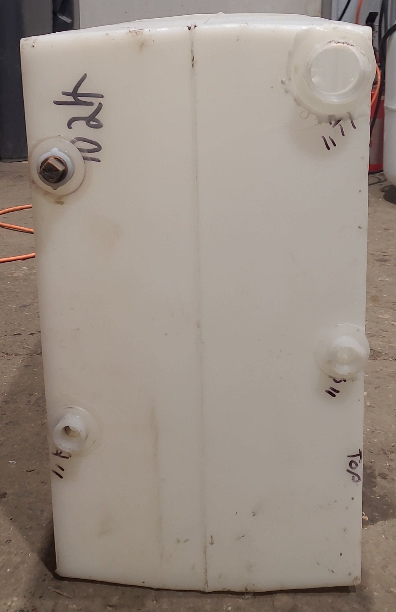 Used Fresh Water Tank 10 5/8