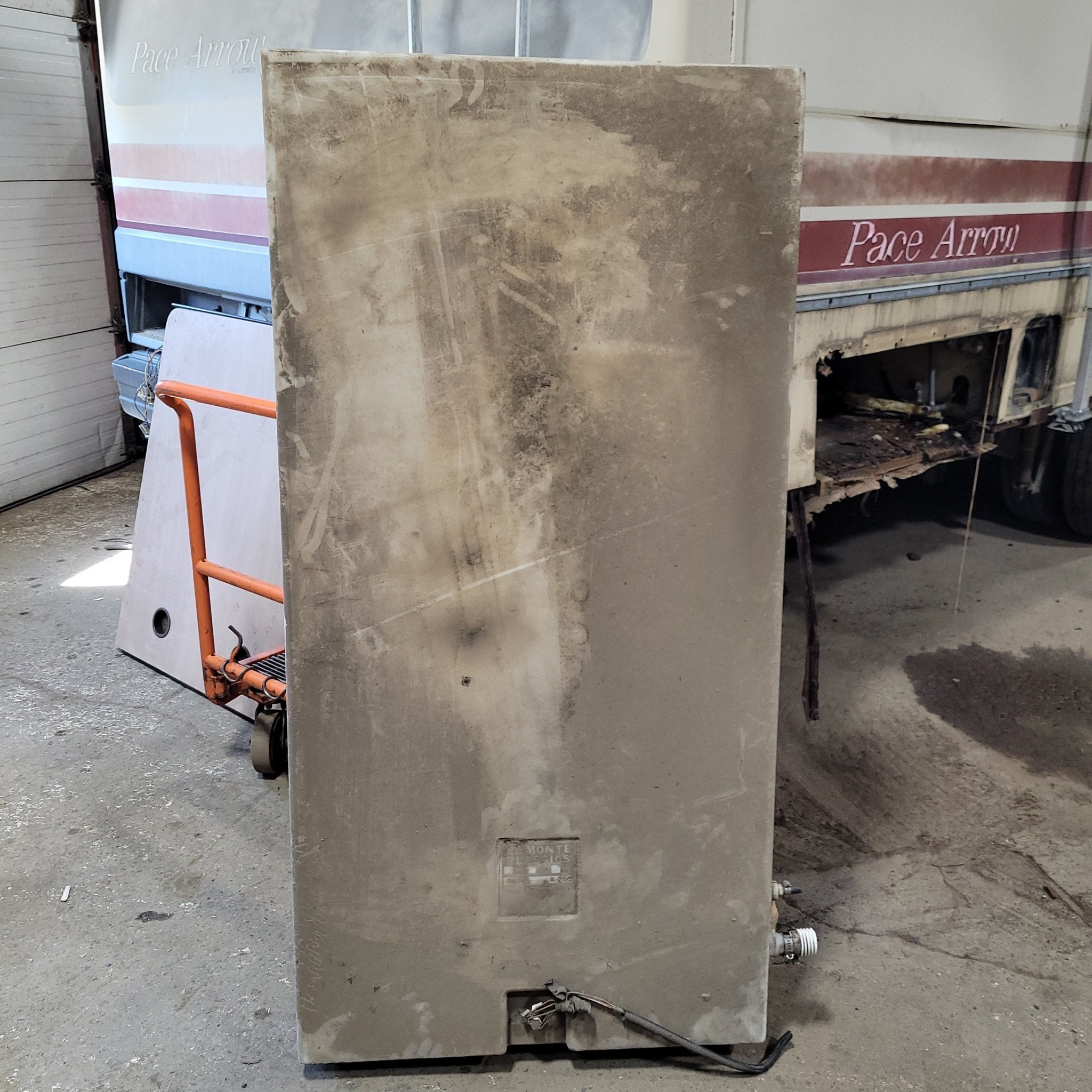 Used Fresh Water Tank - Young Farts RV Parts