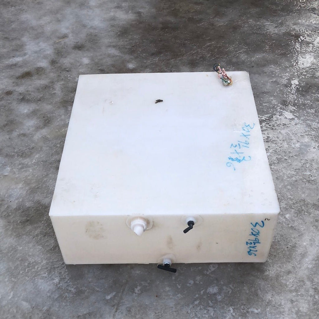 Used Fresh Water Tank 9 1/2” x 26” x 30” - Young Farts RV Parts